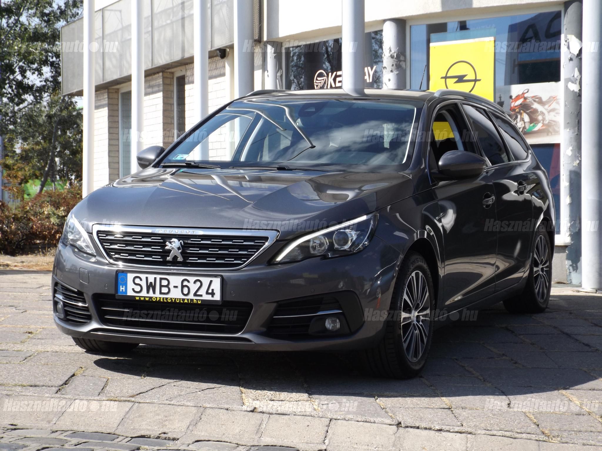 PEUGEOT 308