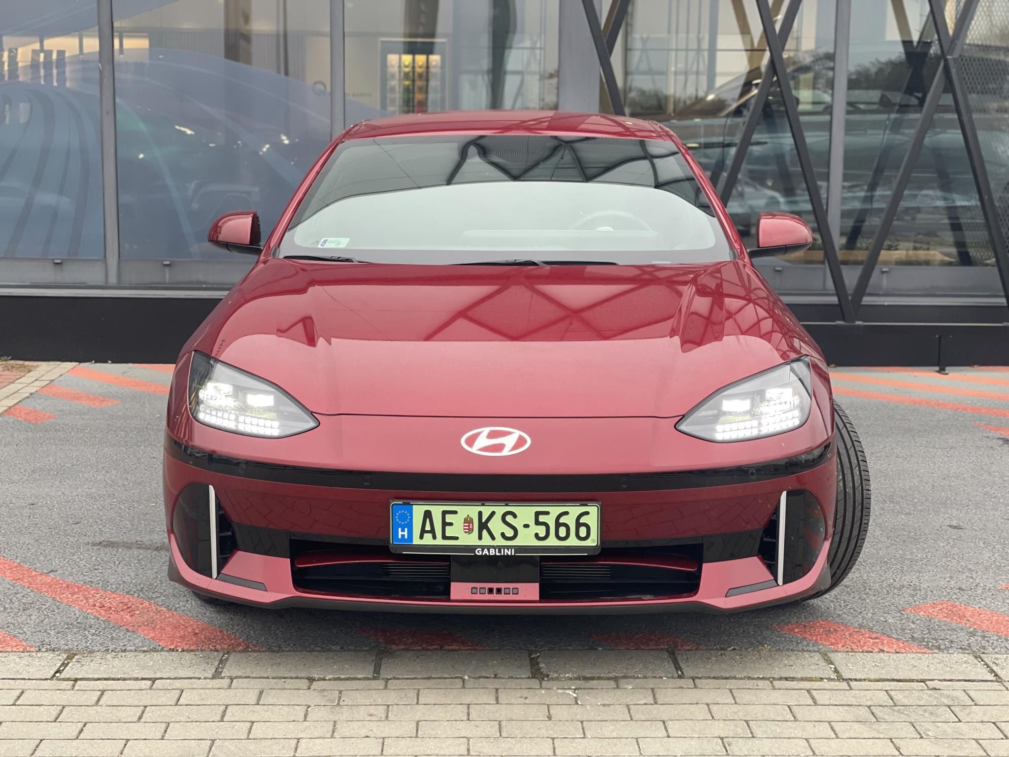 HYUNDAI IONIQ 6 77,4kWh Prime Első tulajdonos! Gyári garanciális! - 3. kép