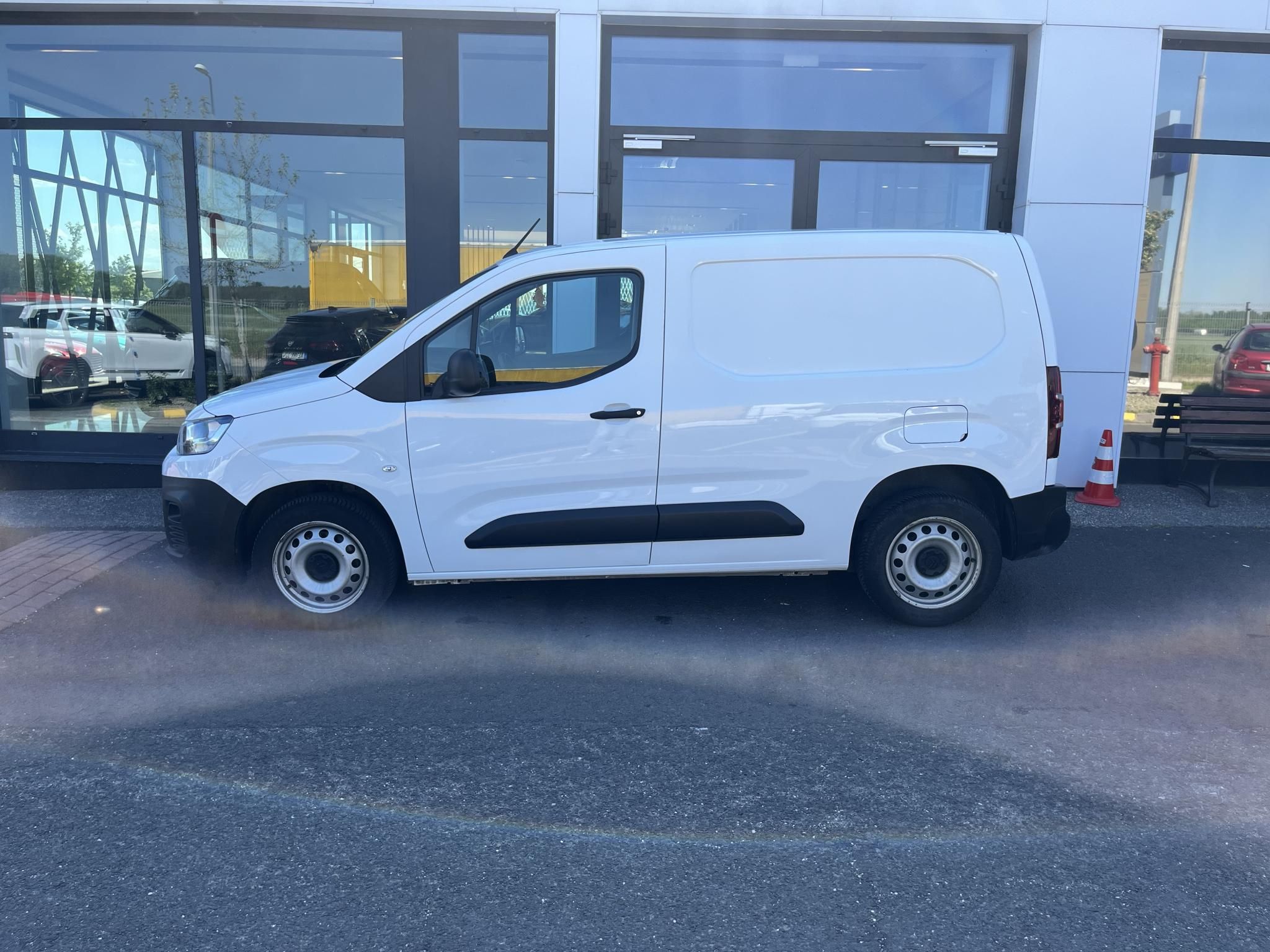 CITROEN BERLINGO 1.5 BlueHDi 130 Driver M 1000 EAT8 Magyarországi! Automata! Vezetett szervizkönyv! - 4. kép