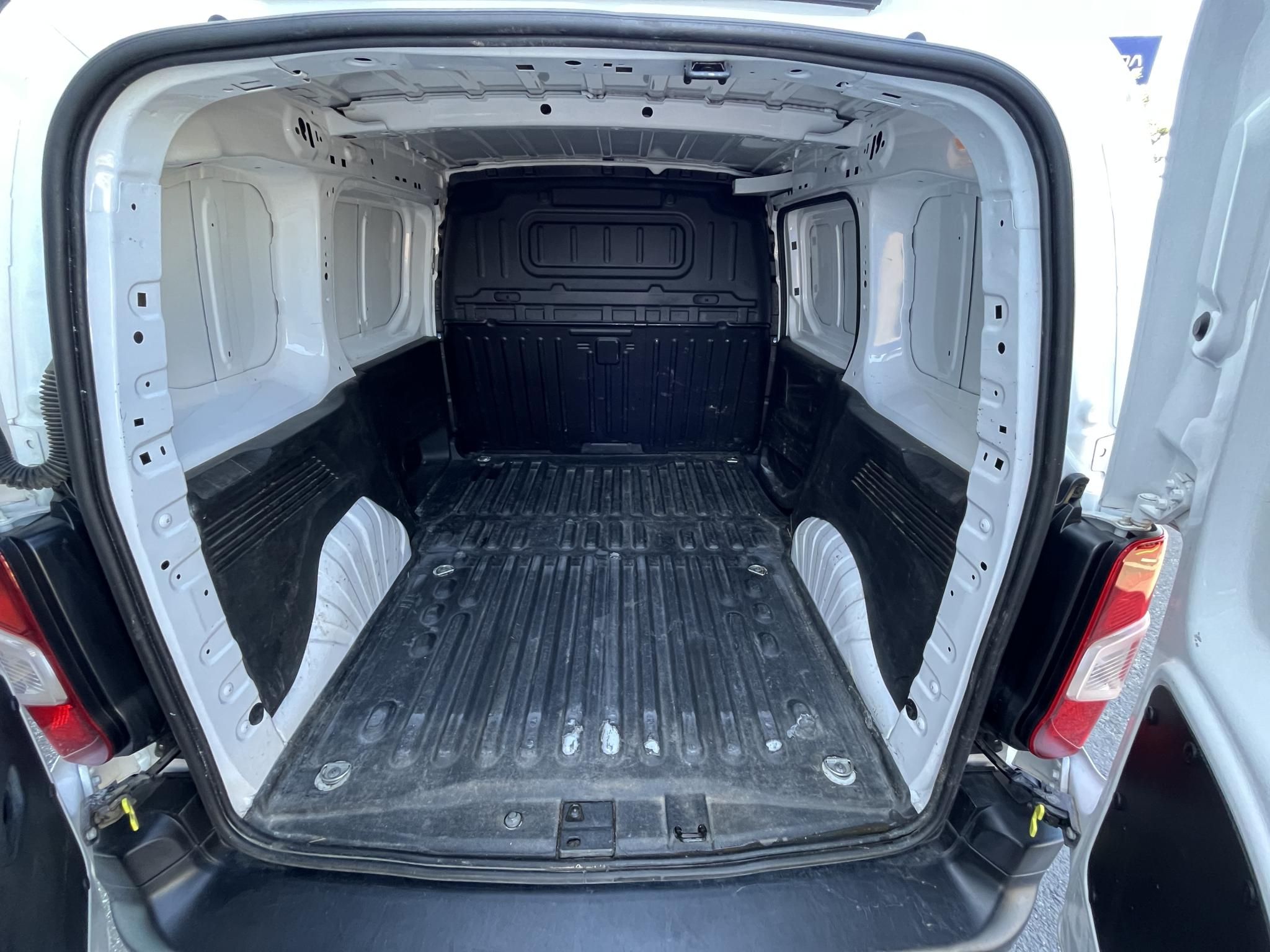CITROEN BERLINGO 1.5 BlueHDi 130 Driver M 1000 EAT8 Magyarországi! Automata! Vezetett szervizkönyv! - 12. kép