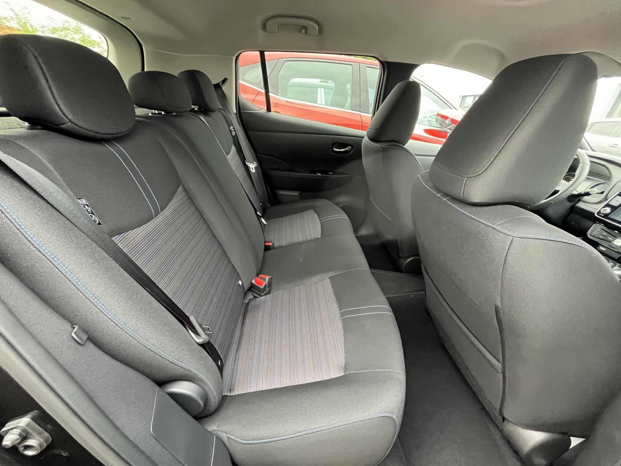 NISSAN LEAF N-Connecta 40kWh (Automata) ÚJ autó! 36Km! Magyarországi! Leinformálható! - 12. kép