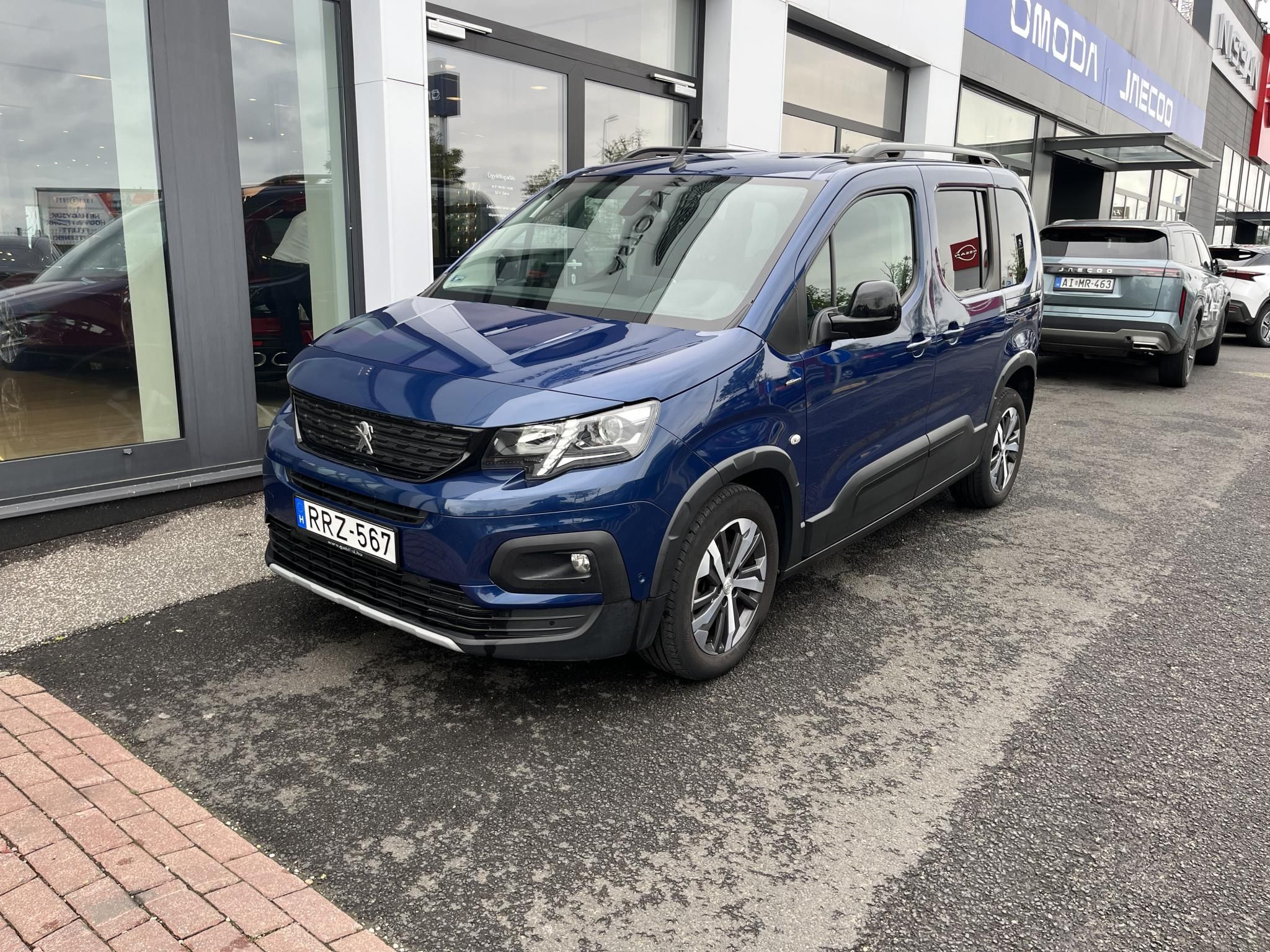 PEUGEOT RIFTER 1.5 BlueHDi Allure S&S EAT8 GT Line! Garanciális! Magyarországi! Leinformálható! Vezetett szervizkönyv! - 3. kép