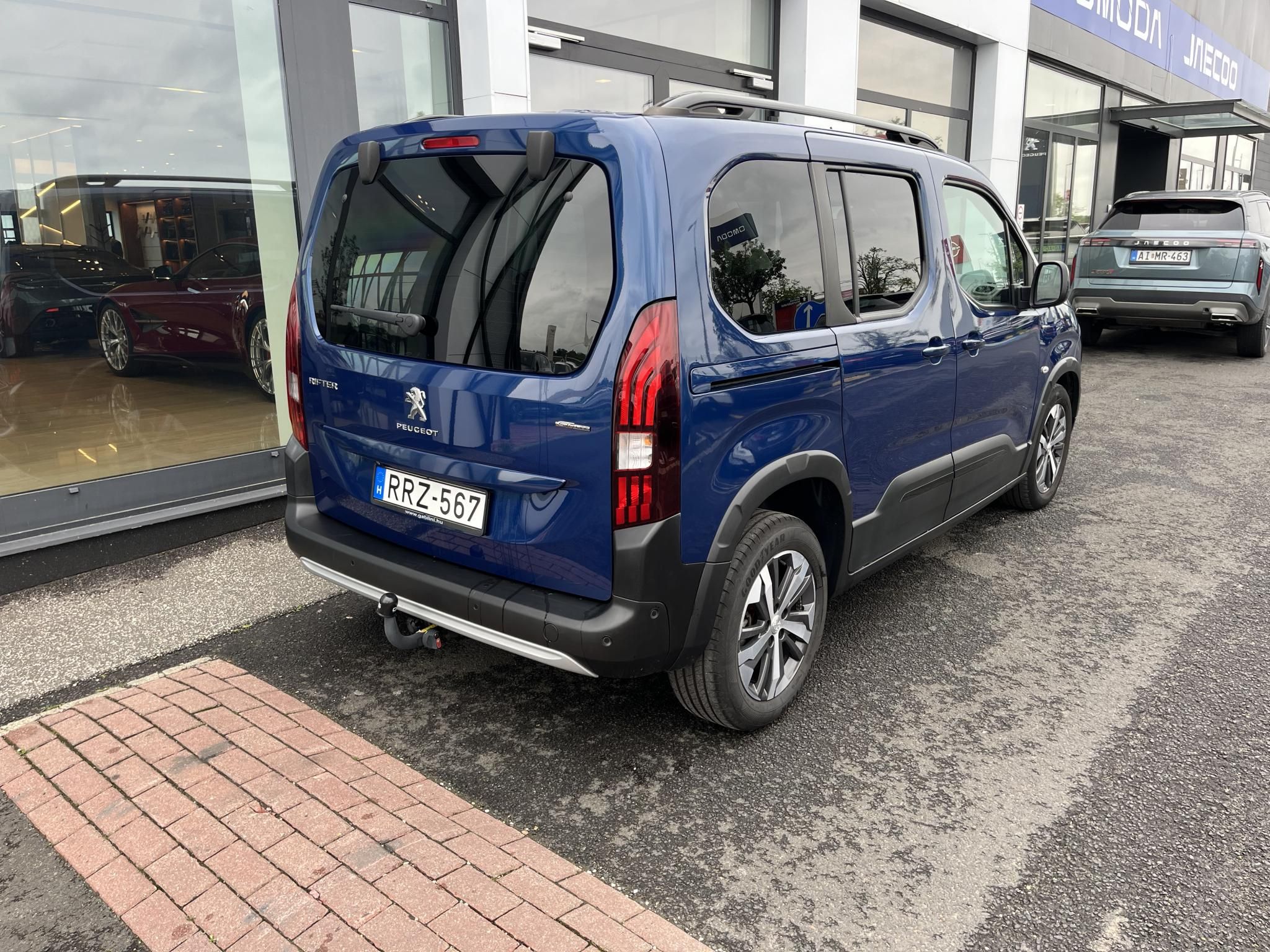 PEUGEOT RIFTER 1.5 BlueHDi Allure S&S EAT8 GT Line! Garanciális! Magyarországi! Leinformálható! Vezetett szervizkönyv! - 5. kép