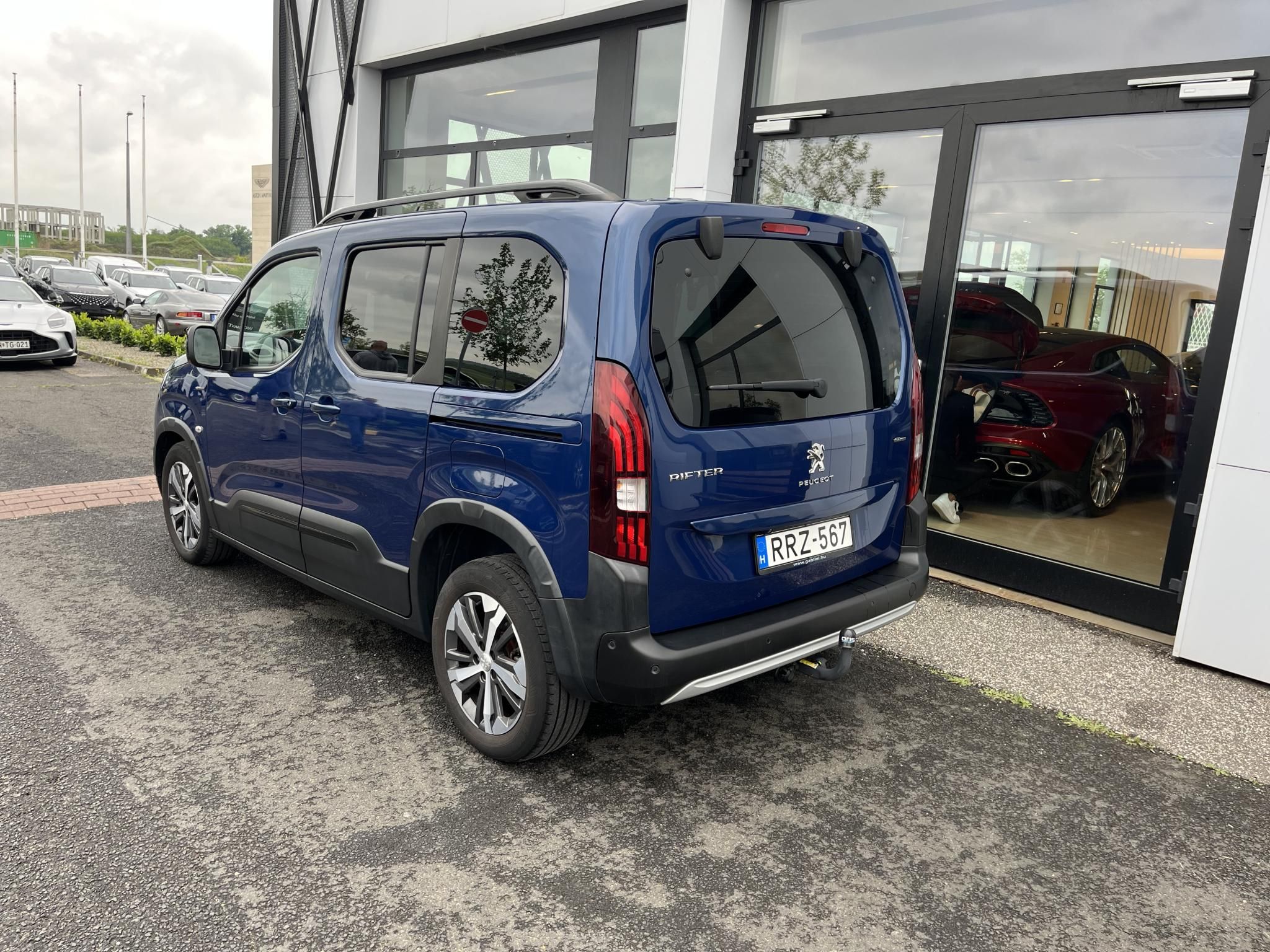 PEUGEOT RIFTER 1.5 BlueHDi Allure S&S EAT8 GT Line! Garanciális! Magyarországi! Leinformálható! Vezetett szervizkönyv! - 7. kép
