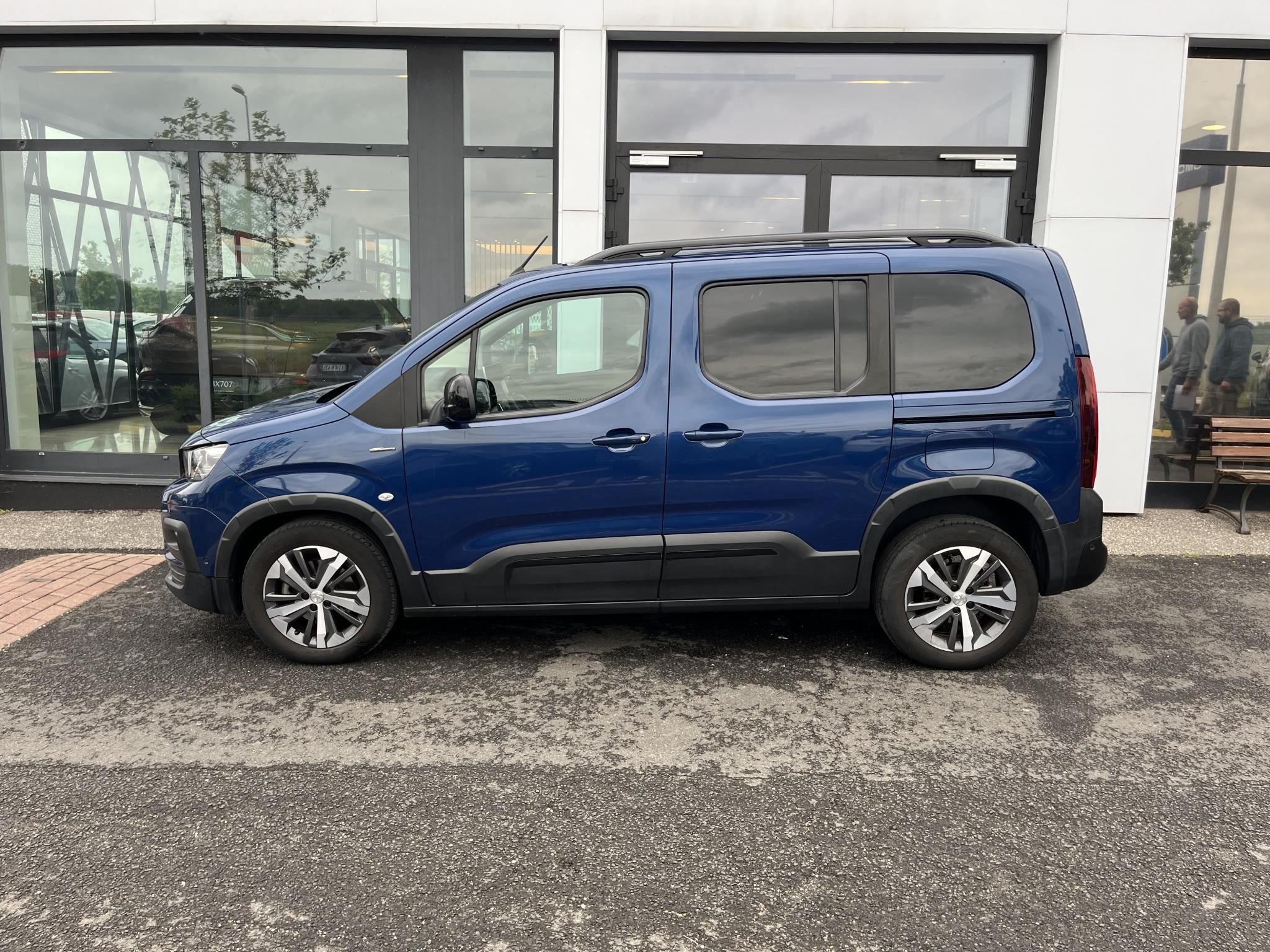 PEUGEOT RIFTER 1.5 BlueHDi Allure S&S EAT8 GT Line! Garanciális! Magyarországi! Leinformálható! Vezetett szervizkönyv! - 8. kép