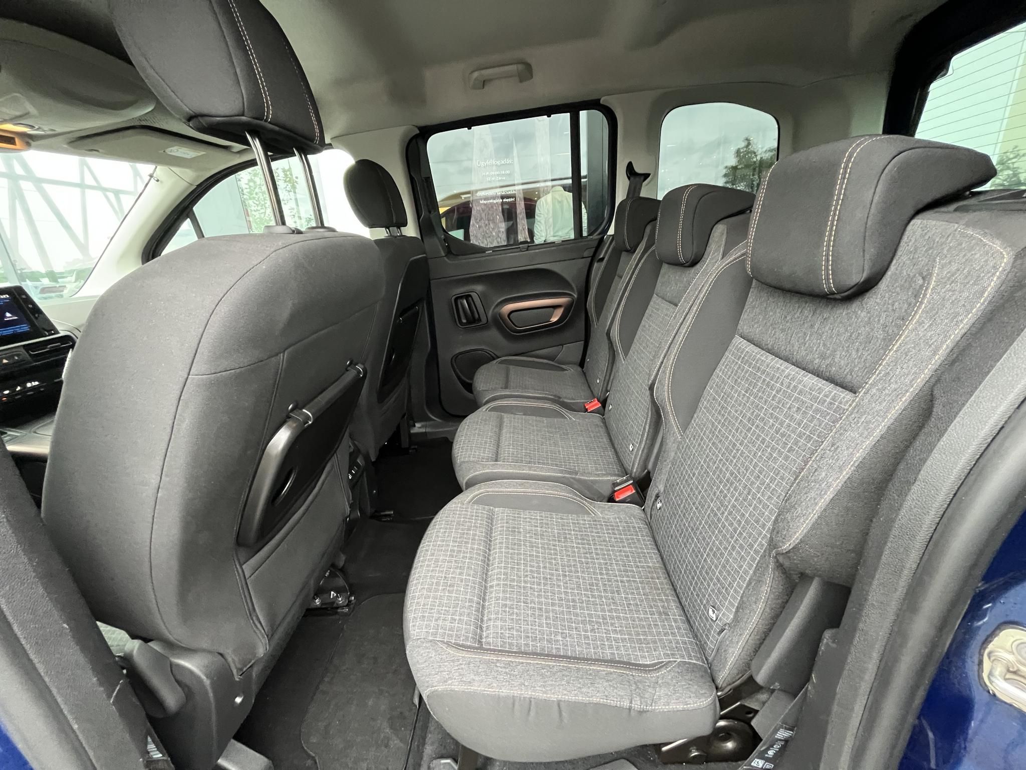 PEUGEOT RIFTER 1.5 BlueHDi Allure S&S EAT8 GT Line! Garanciális! Magyarországi! Leinformálható! Vezetett szervizkönyv! - 12. kép