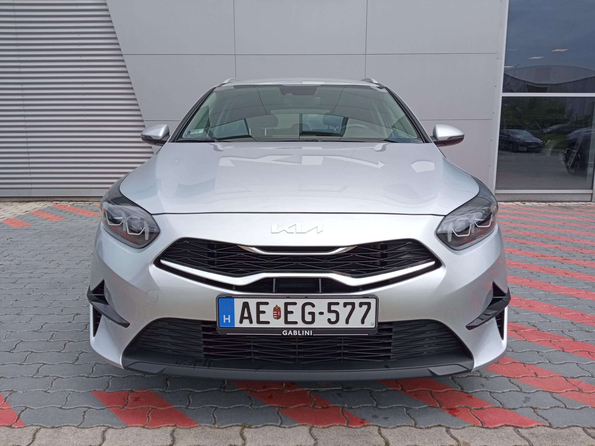 KIA CEE'D Ceed SW 1.5 T-GDI Gold Ülésfűtés-kormányfűtés! Tolatókamera! Magyarországi! - 2. kép