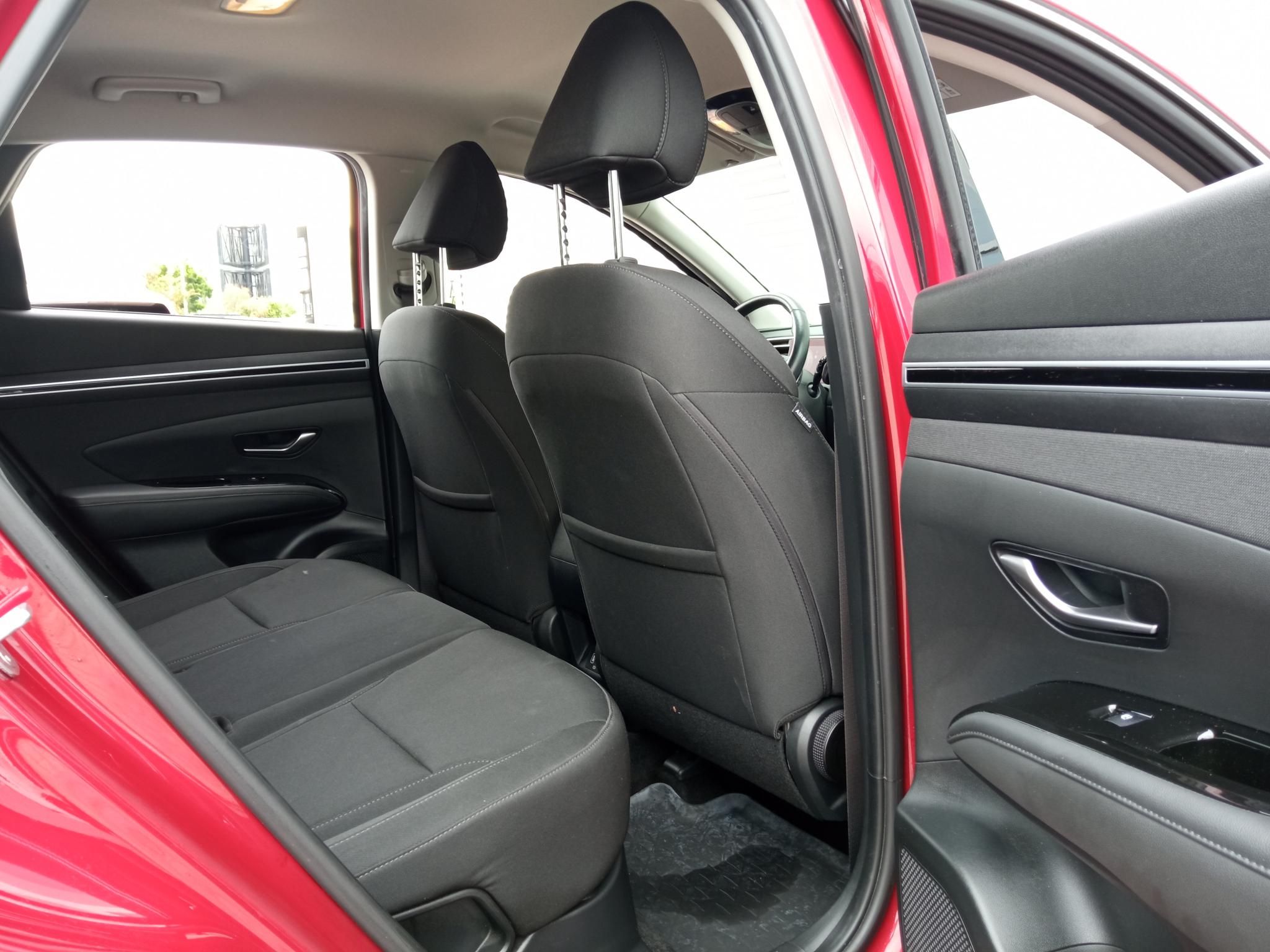 HYUNDAI TUCSON 1.6 T-GDI hybrid Comfort (Automata) Magyarországi! Ülésfűtés! Tolatókamera! Kulcsnélküli nyitás-indítás! - 11. kép
