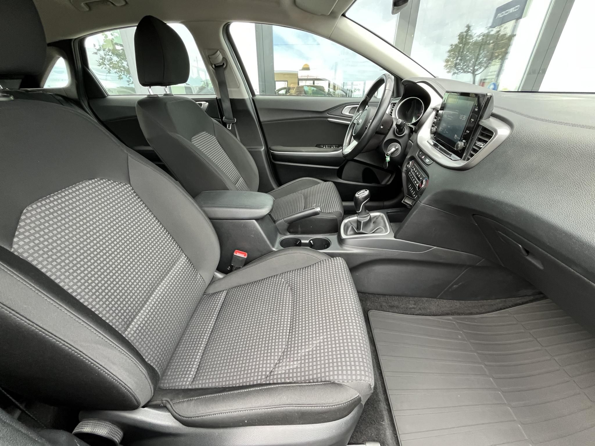 KIA CEE'D Ceed 1.5 T-GDI Silver Áfás! Garanciális! Magyarországi! Leinformálható! - 11. kép