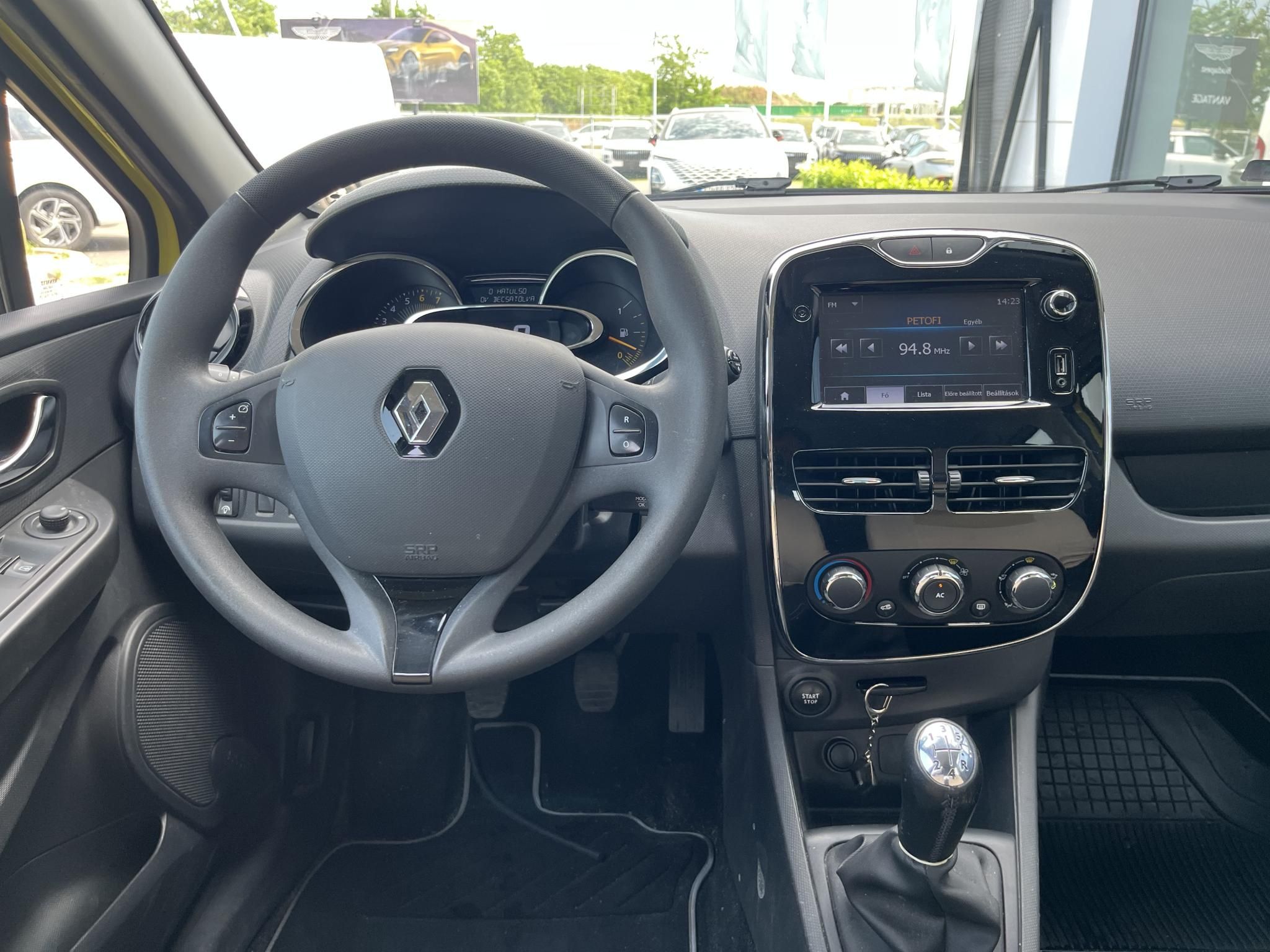 RENAULT CLIO 1.2 16V Dynamique Magyarországi! Navigáció! - 9. kép