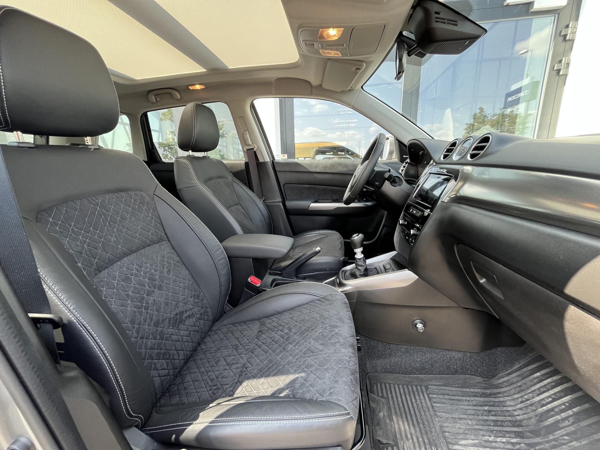 SUZUKI VITARA 1.4 Hybrid GLX Panorama Garanciális! Limited Edition! Magyarországi! - 11. kép