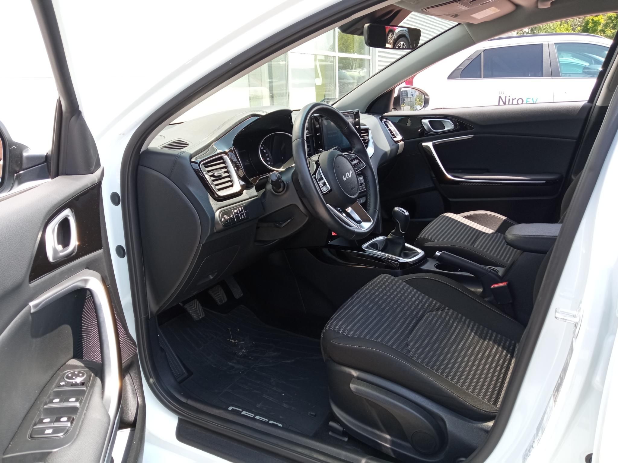 KIA CEE'D Ceed SW 1.5 T-GDI Gold Ülésfűtés-kormányfűtés! Tolatókamera! Magyarországi! - 7. kép
