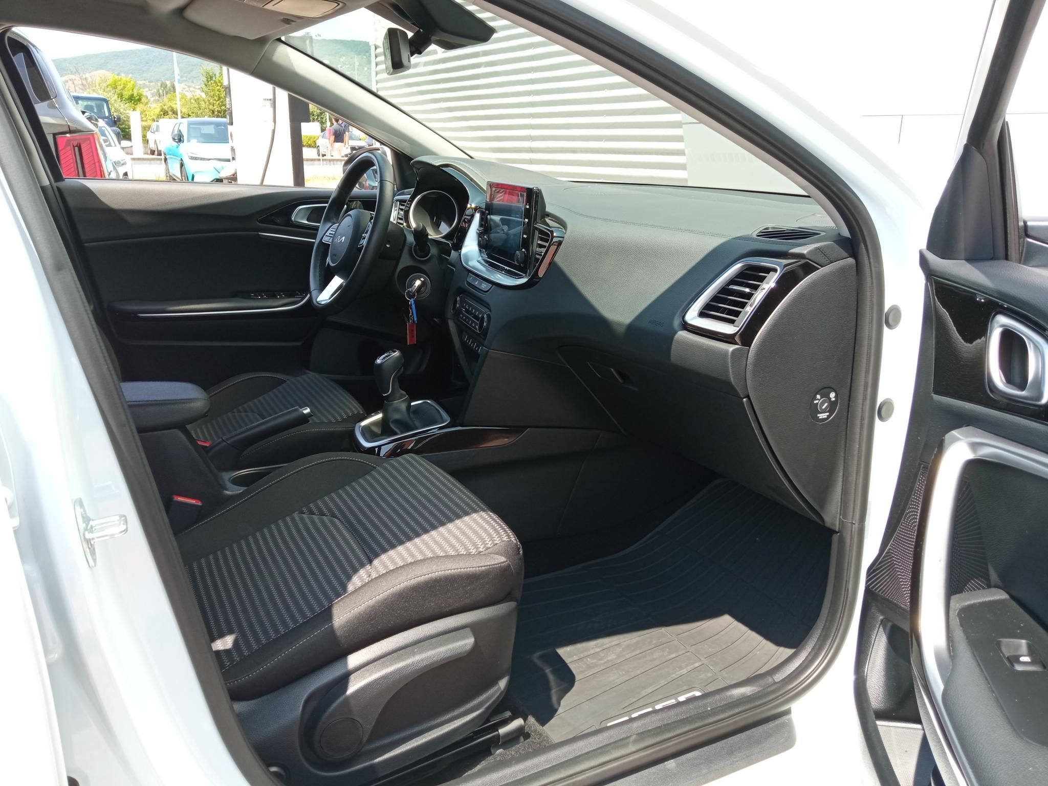 KIA CEE'D Ceed SW 1.5 T-GDI Gold Ülésfűtés-kormányfűtés! Tolatókamera! Magyarországi! - 9. kép