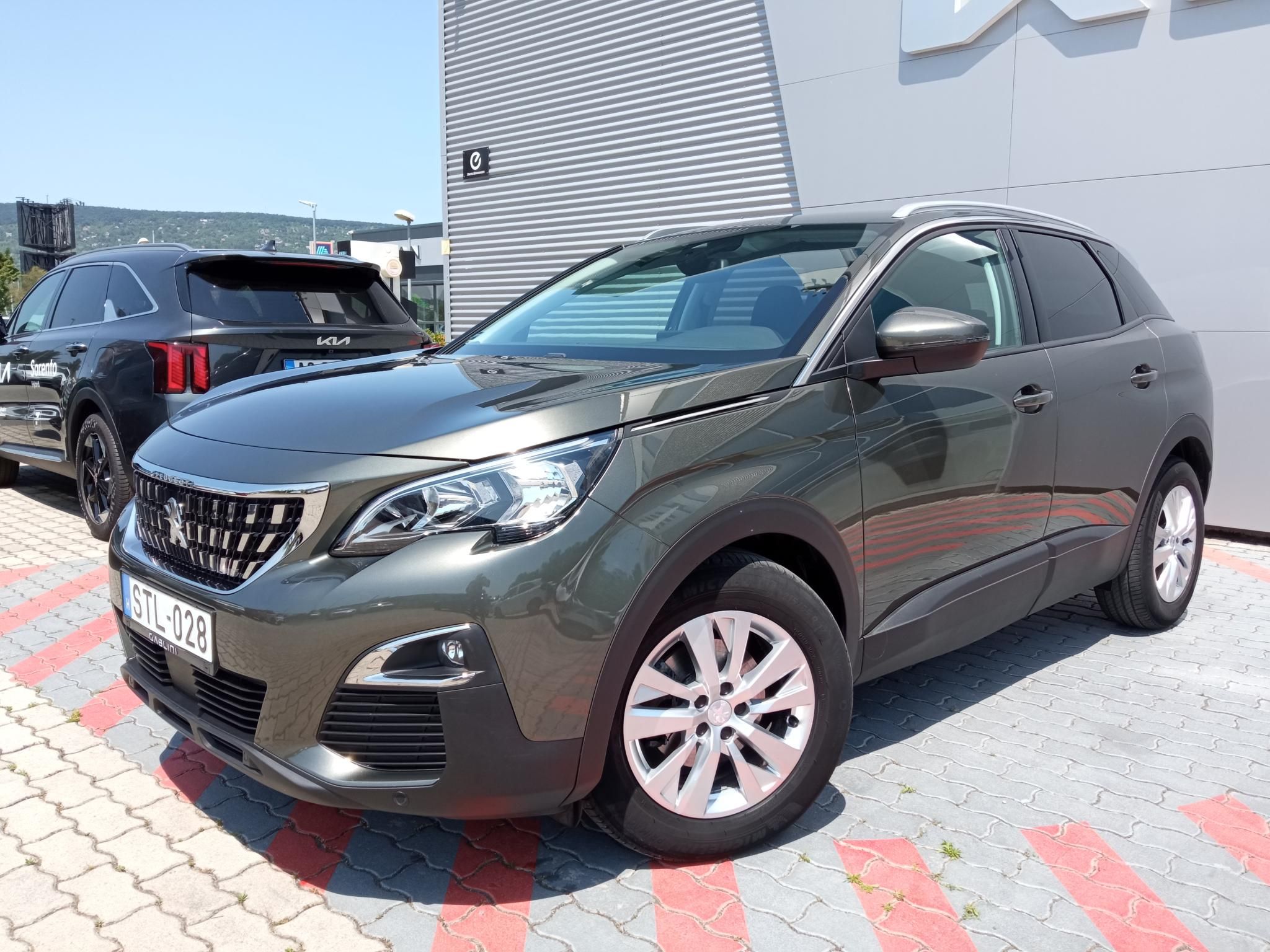 PEUGEOT 3008 1.2 PureTech Allure EAT8 Magyarországi! Automata! - 3. kép