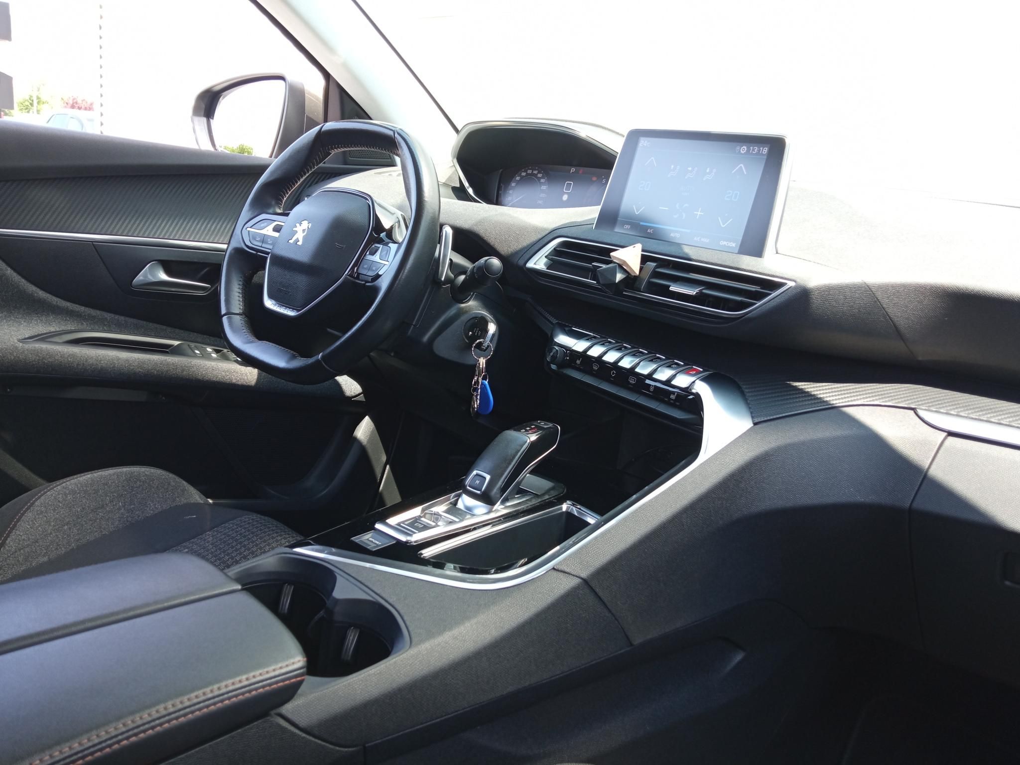 PEUGEOT 3008 1.2 PureTech Allure EAT8 Magyarországi! Automata! - 9. kép