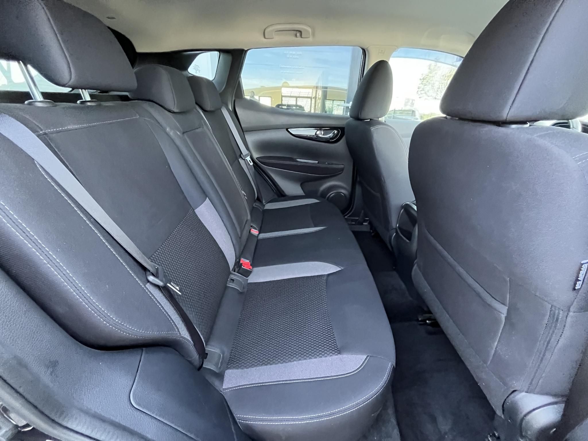 NISSAN QASHQAI 1.3 DIG-T Acenta Magyarországi! Navigáció! Téli csomag! - 12. kép