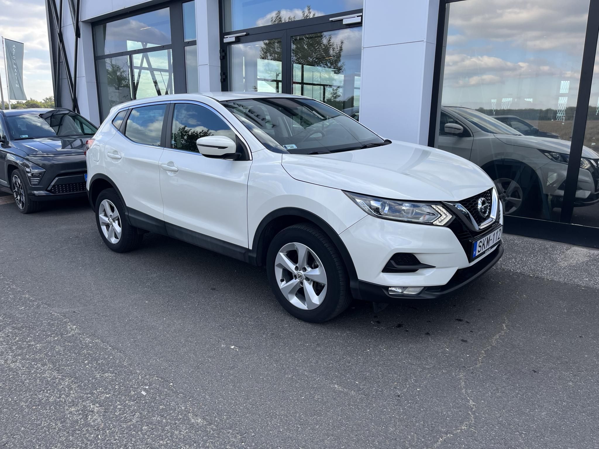 NISSAN QASHQAI 1.3 DIG-T Acenta Magyarországi! Vezetett szervizkönyv! - 1. kép