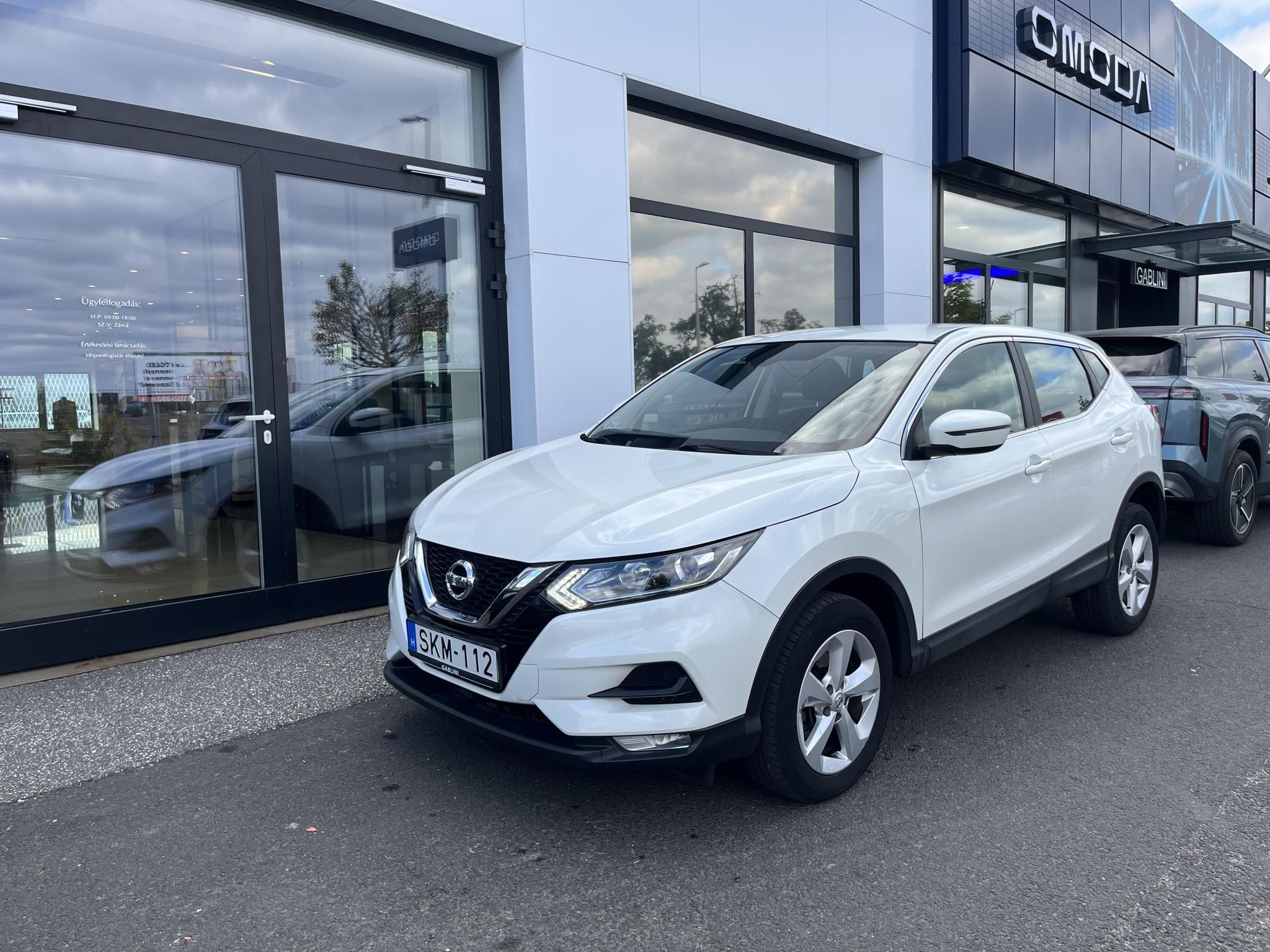 NISSAN QASHQAI 1.3 DIG-T Acenta Magyarországi! Vezetett szervizkönyv! - 2. kép