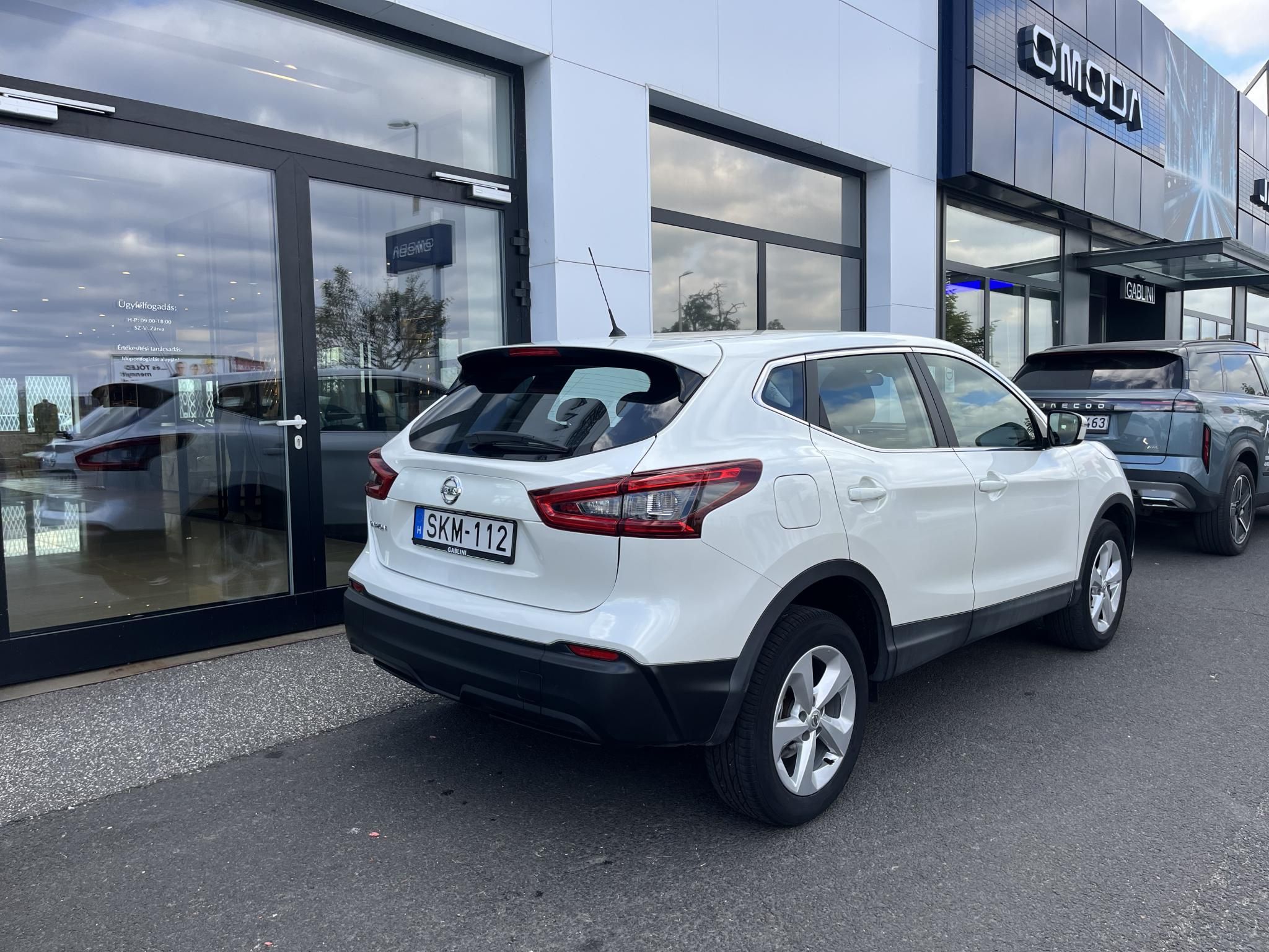 NISSAN QASHQAI 1.3 DIG-T Acenta Magyarországi! Vezetett szervizkönyv! - 3. kép