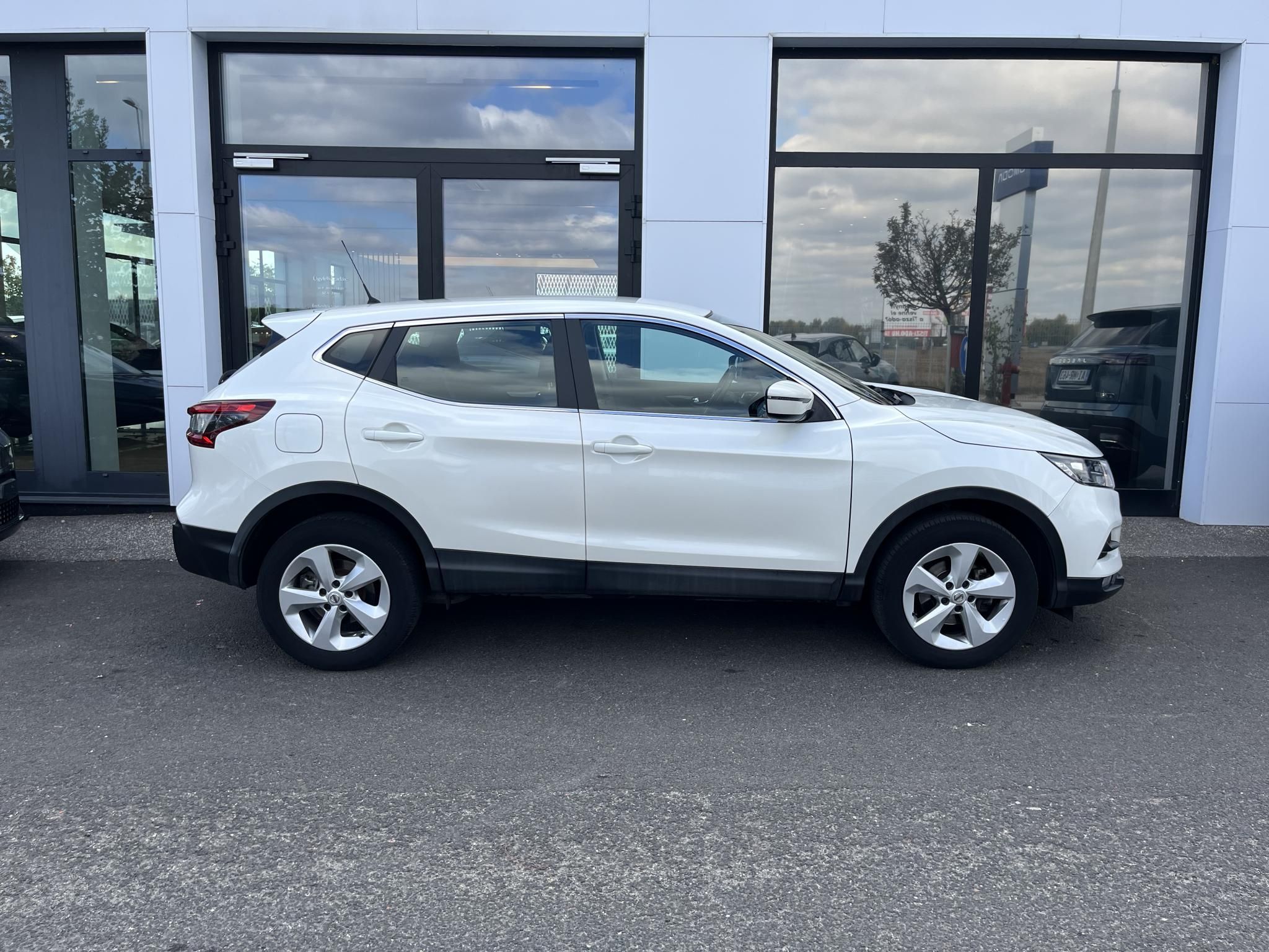 NISSAN QASHQAI 1.3 DIG-T Acenta Magyarországi! Vezetett szervizkönyv! - 5. kép