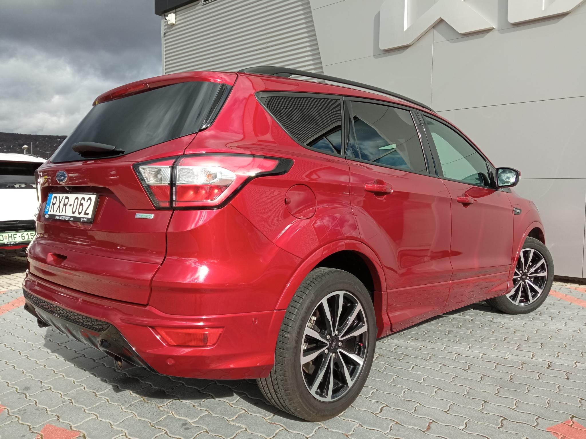 FORD KUGA 1.5 EcoBoost ST-Line Magyarországi! Vonóhorog! Tolatókamera! SONY hangrendszer! - 6. kép