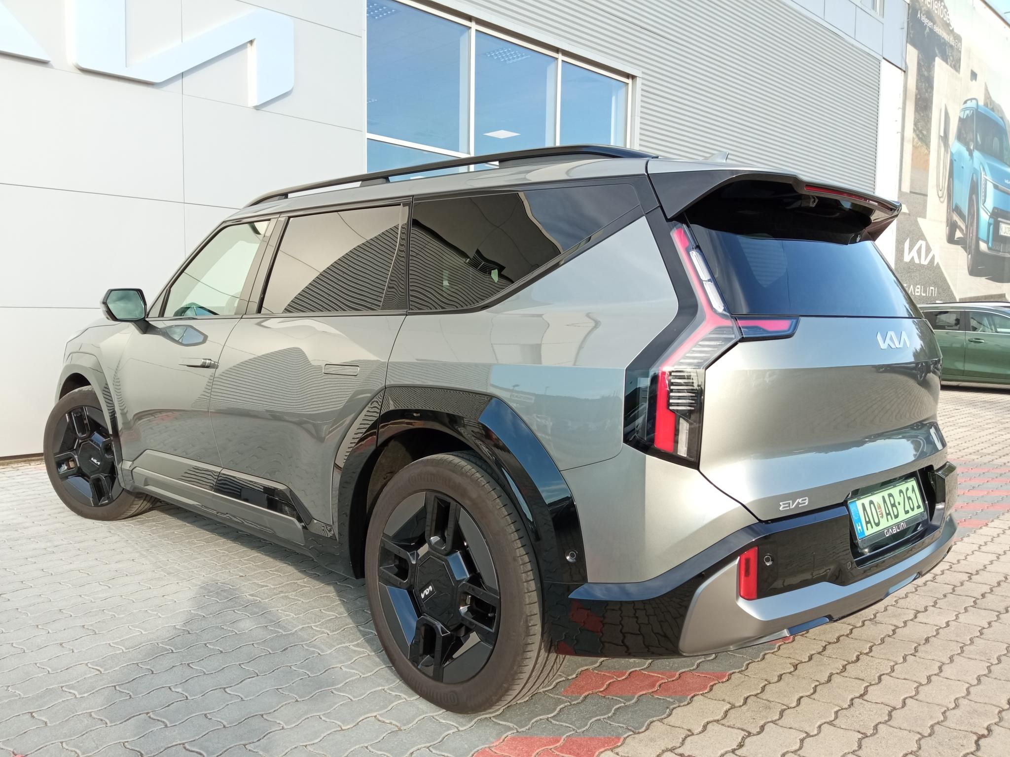 KIA EV9 99,8kWh GT-Line 4WD [6személy] Lounge csomag! 6 személyes! Magyarországi! Garanciális! - 4. kép