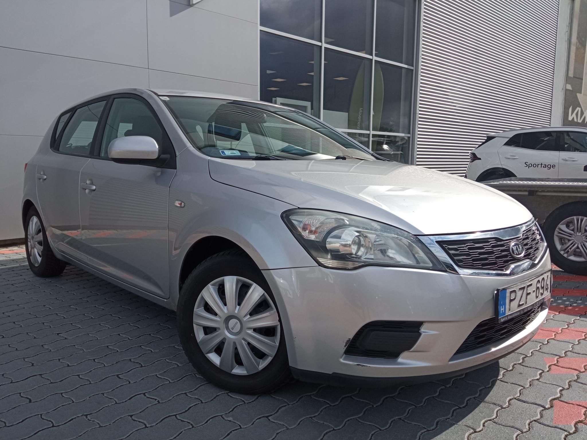 KIA CEE'D 1.4 EX - 1. kép