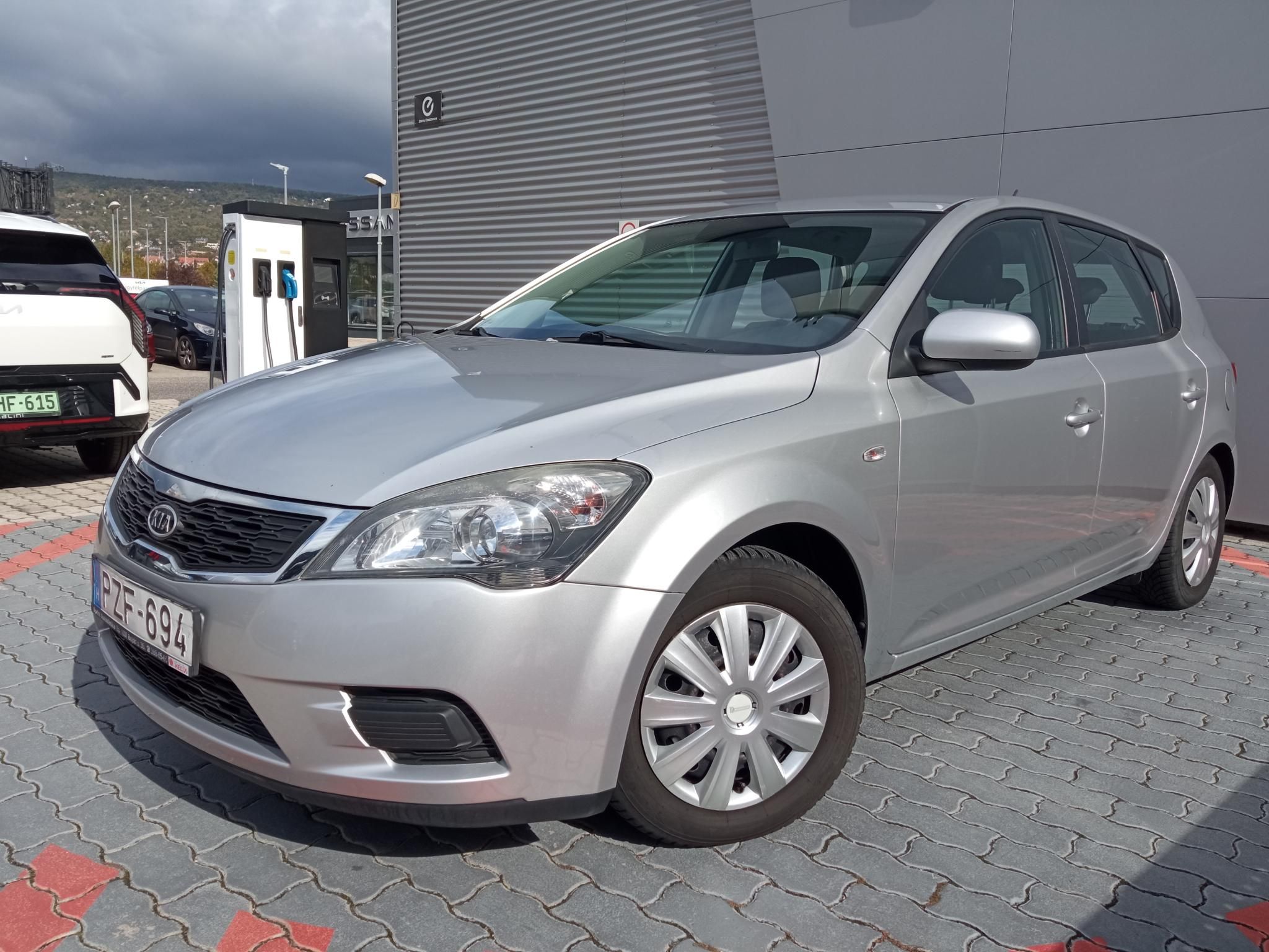 KIA CEE'D 1.4 EX - 3. kép