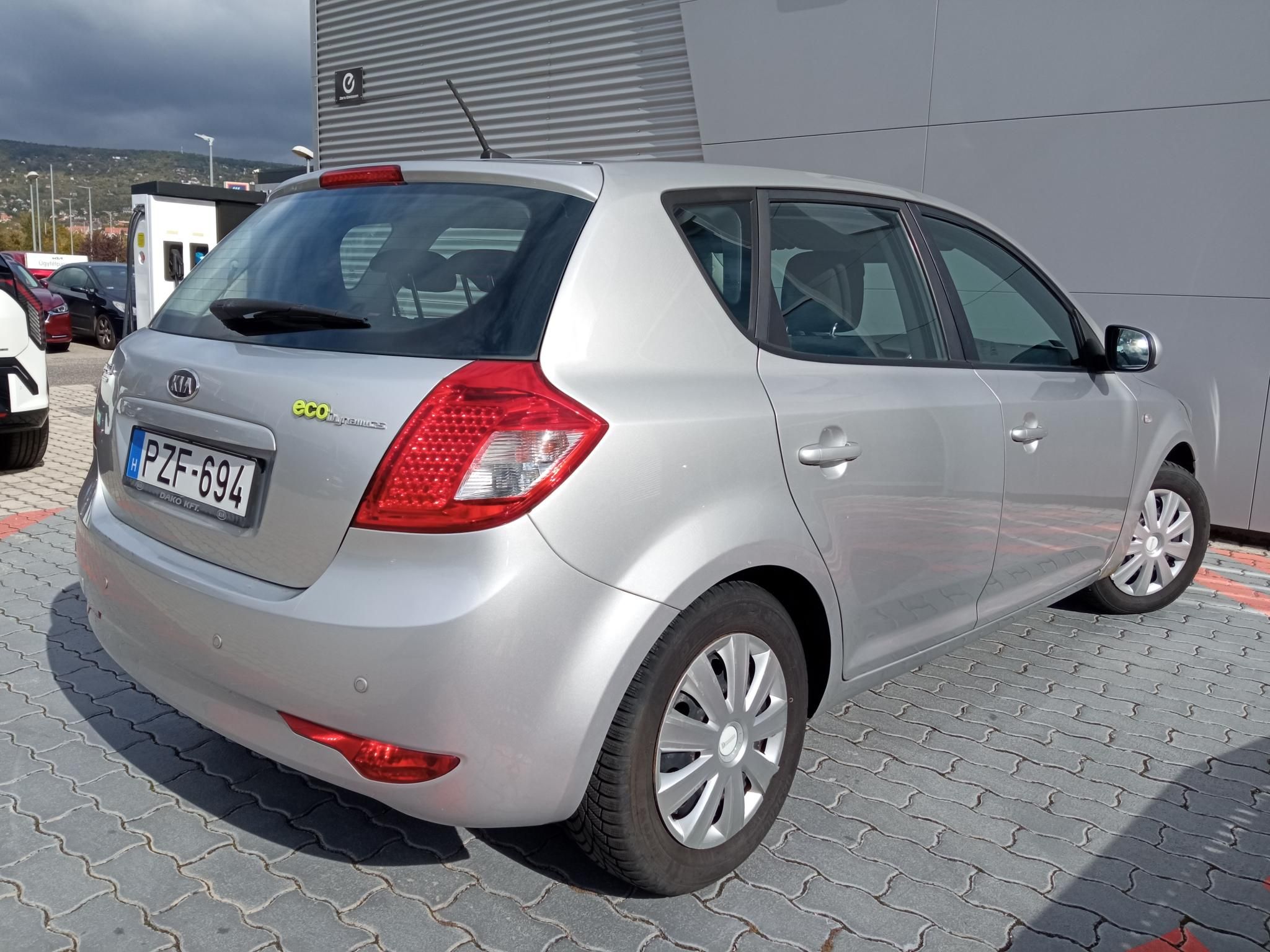 KIA CEE'D 1.4 EX - 6. kép