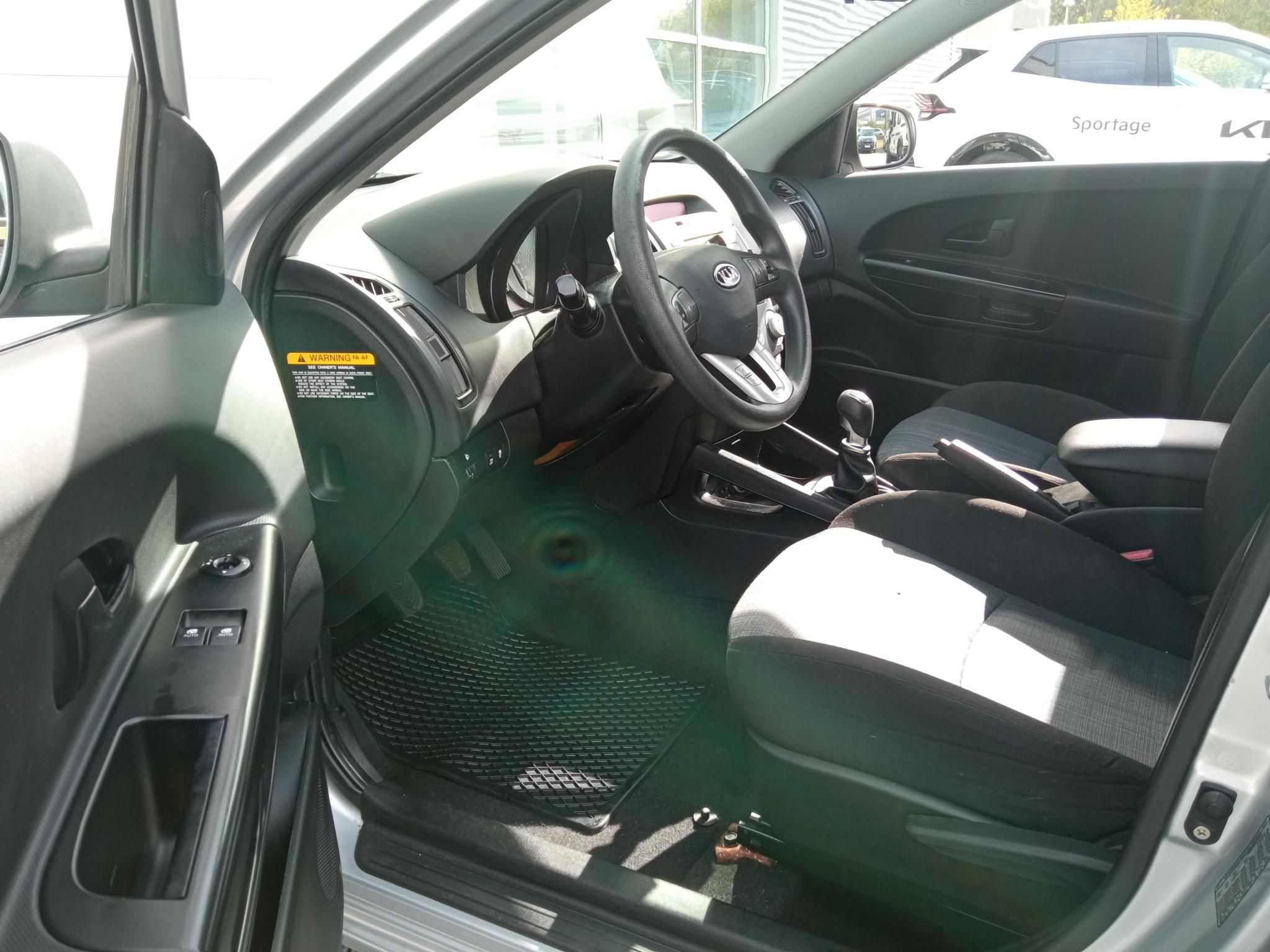 KIA CEE'D 1.4 EX - 7. kép