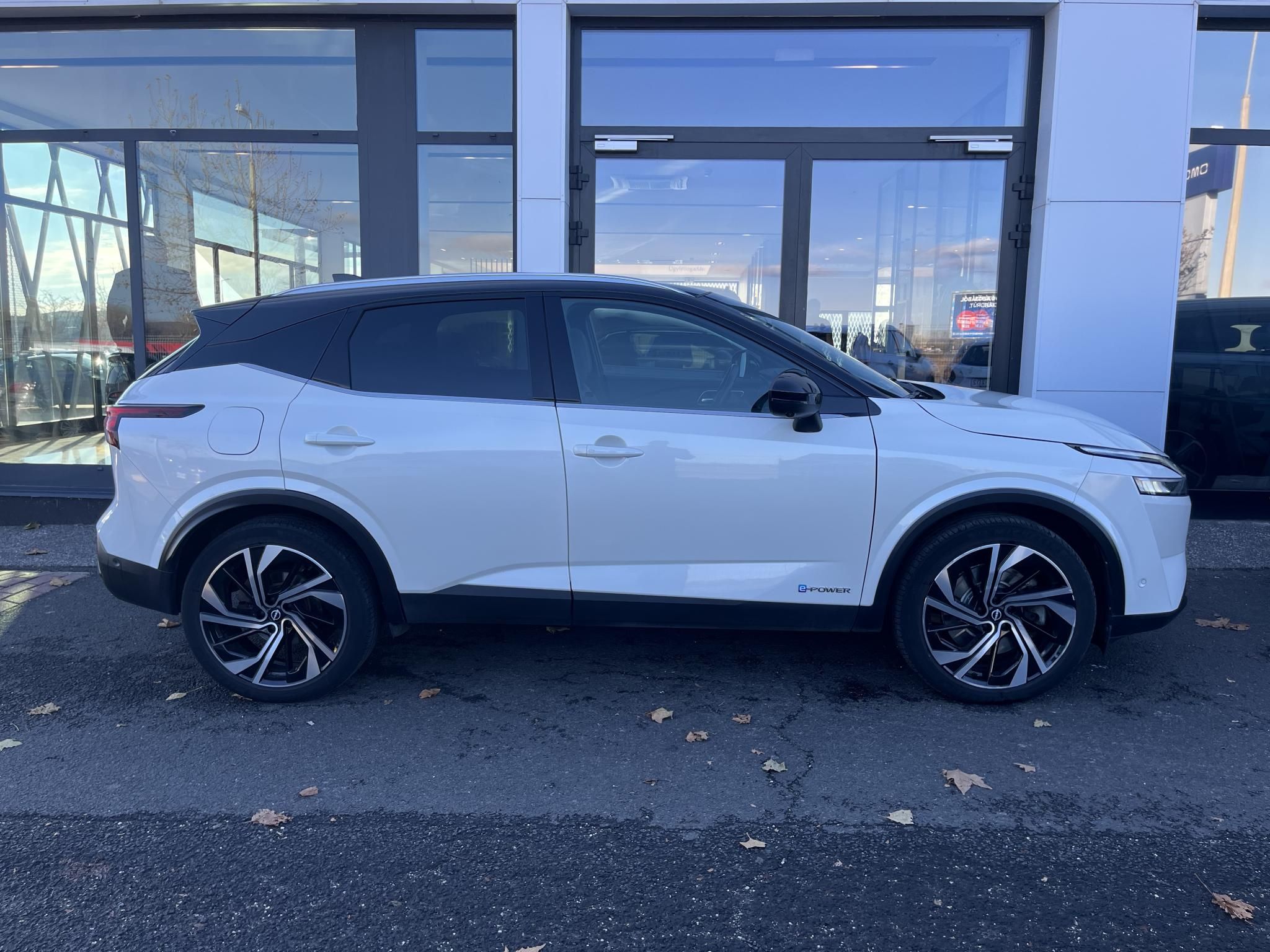 NISSAN QASHQAI 1.5 e-Power Tekna+ (Automata) Garanciális! Magyarországi! Leinformálható! - 4. kép