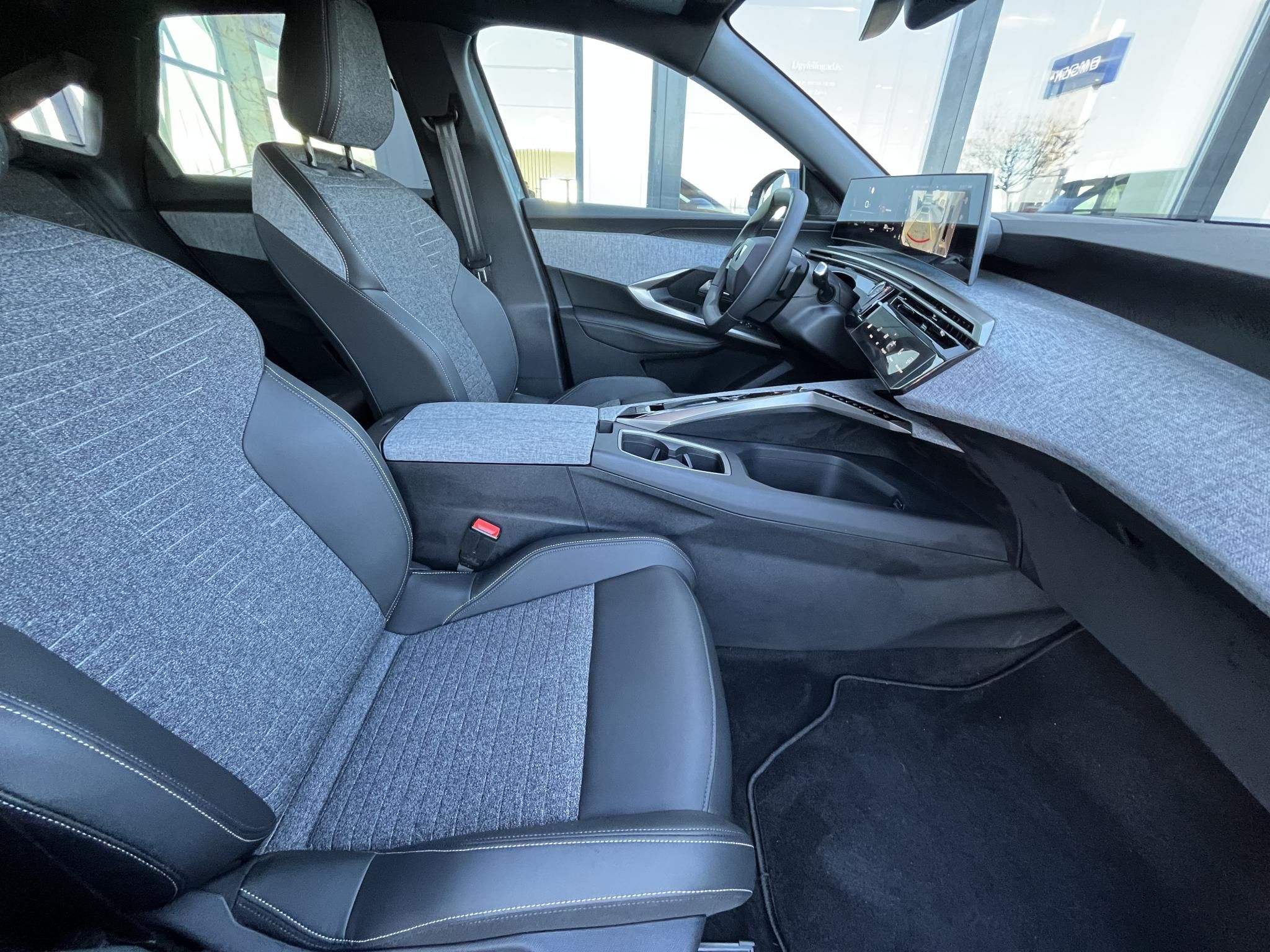 PEUGEOT 3008 1.2 Hybrid Allure e-DCT6 Garanciális! Magyarországi! Leinformálható! - 10. kép