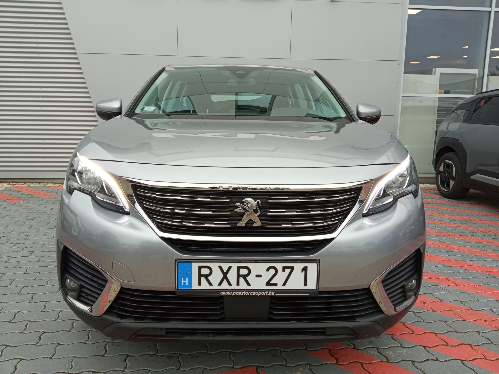 PEUGEOT 5008 1.2 PureTech Active S&S (7 személyes ) Magyarországi! 7 személyes! Vezetett szervizkönyv! - 2. kép