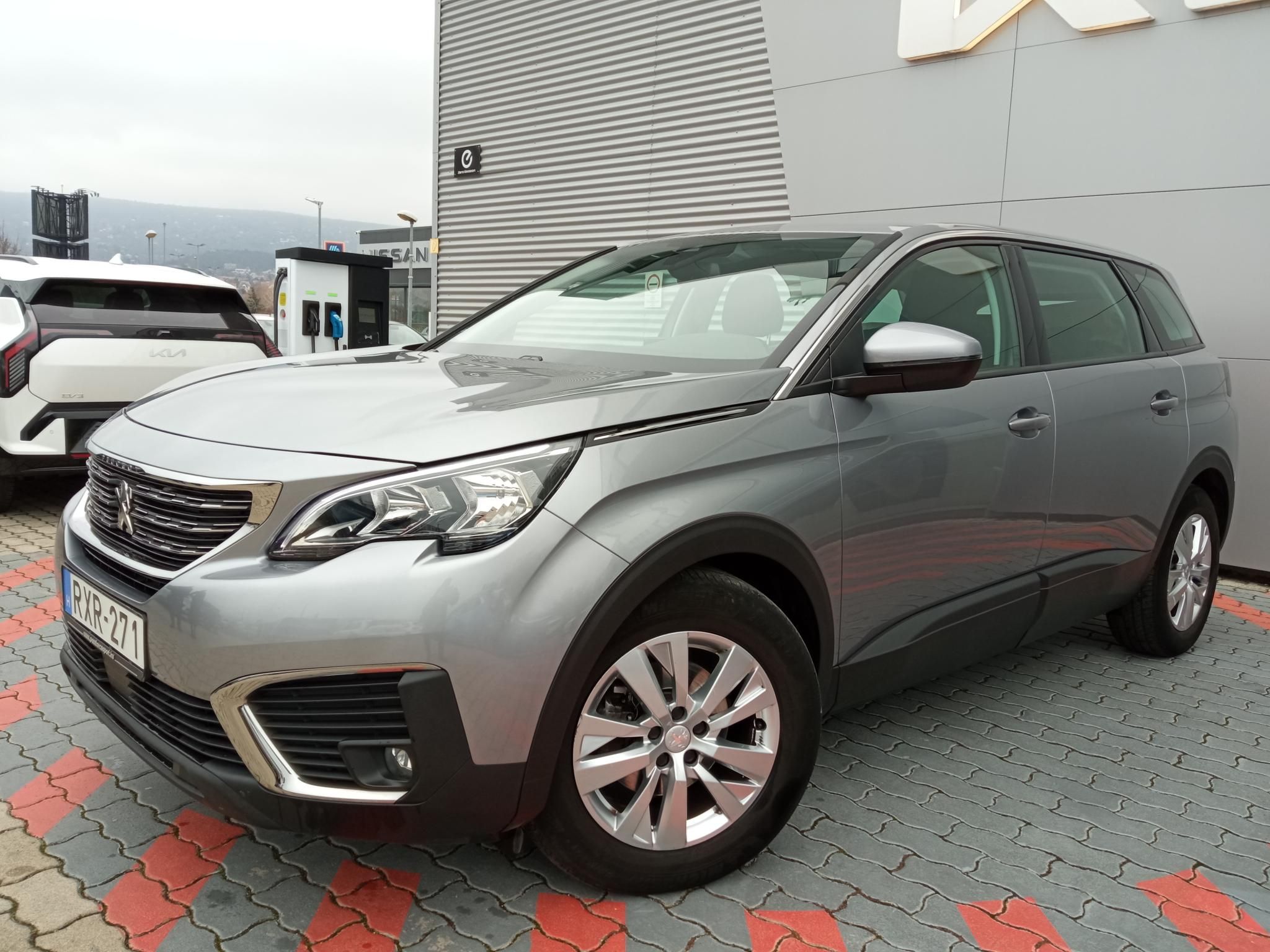 PEUGEOT 5008 1.2 PureTech Active S&S (7 személyes ) Magyarországi! 7 személyes! Vezetett szervizkönyv! - 3. kép