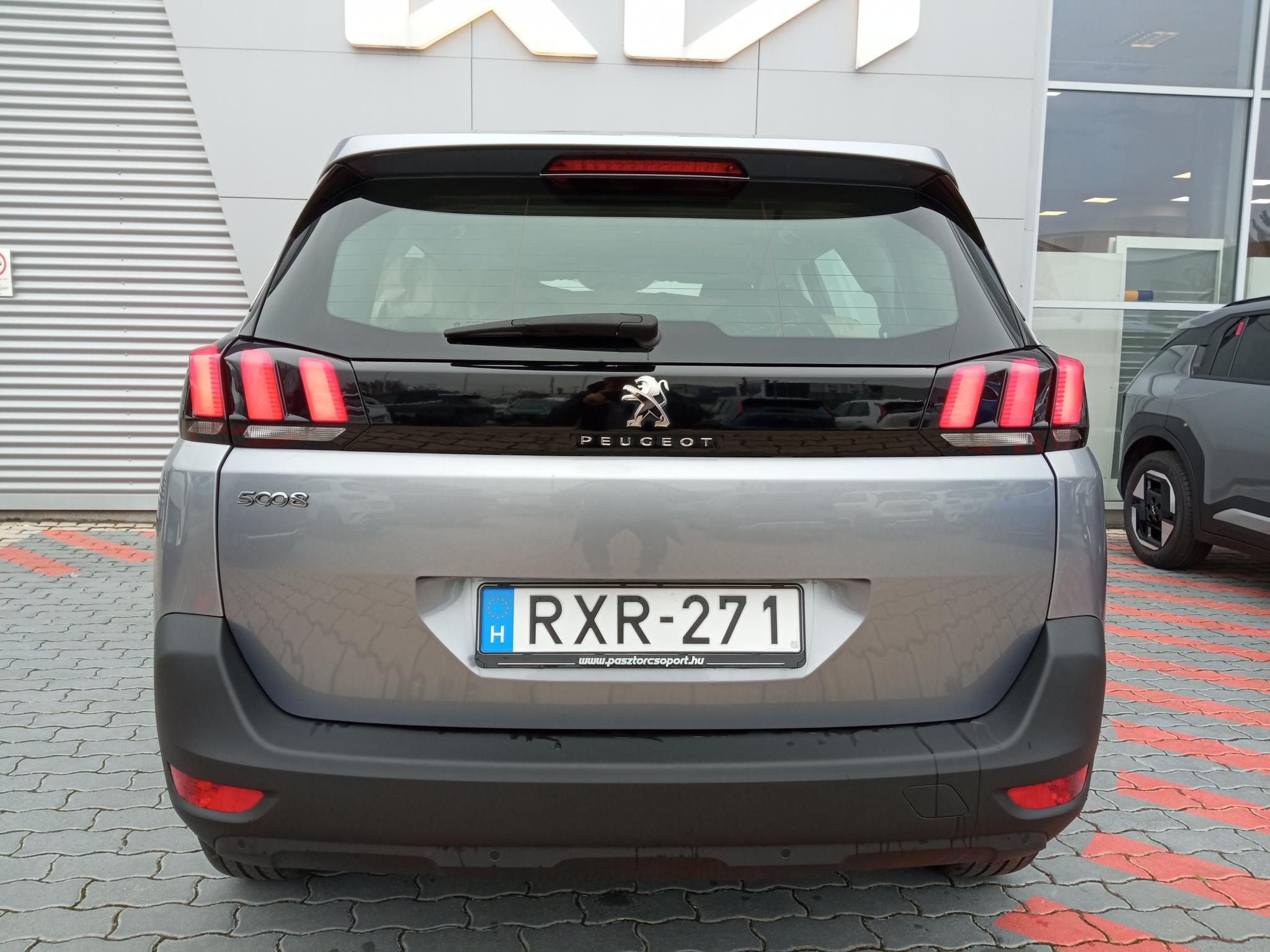 PEUGEOT 5008 1.2 PureTech Active S&S (7 személyes ) Magyarországi! 7 személyes! Vezetett szervizkönyv! - 5. kép