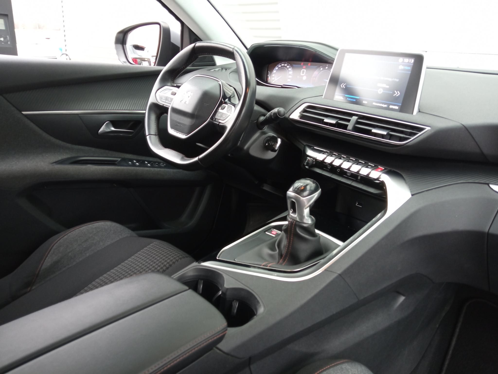 PEUGEOT 5008 1.2 PureTech Active S&S (7 személyes ) Magyarországi! 7 személyes! Vezetett szervizkönyv! - 10. kép