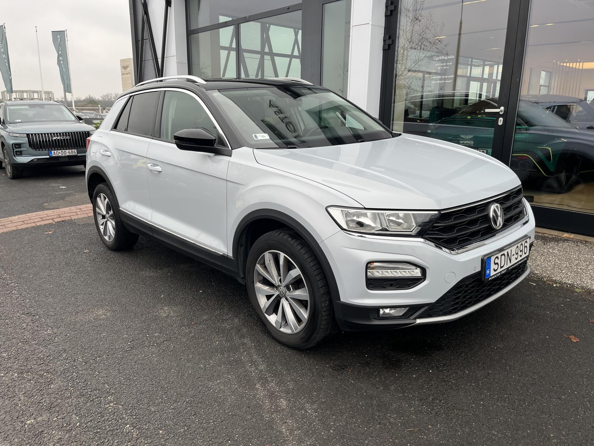 VOLKSWAGEN T-ROC 1.6 TDI SCR Style Magyarországi! Leinformálható! - 1. kép