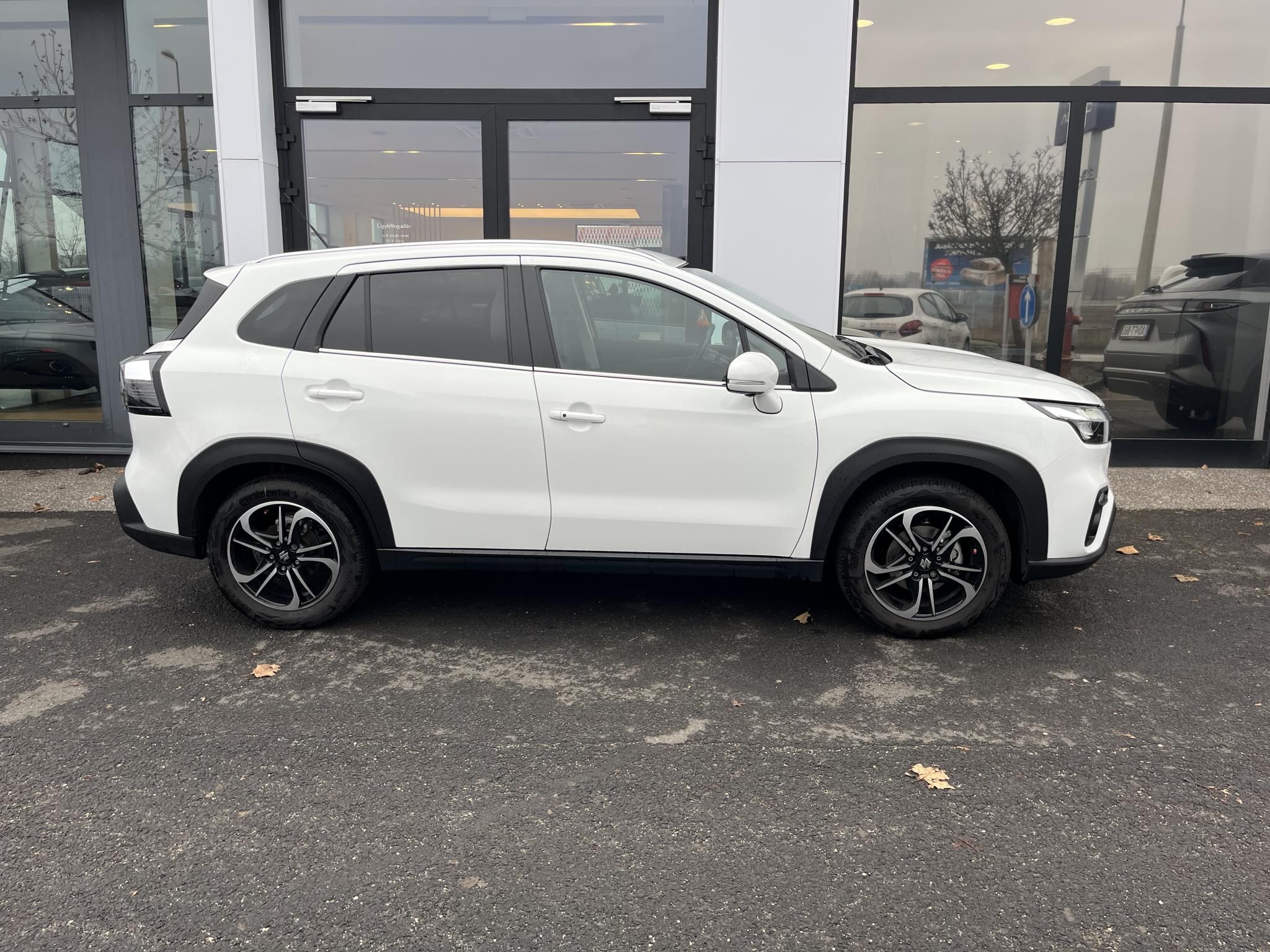 SUZUKI SX4 S-CROSS 1.4 Hybrid GLX 4WD (Automata) Garanciális! Leinformálható! Nyitható üvegtető! - 4. kép