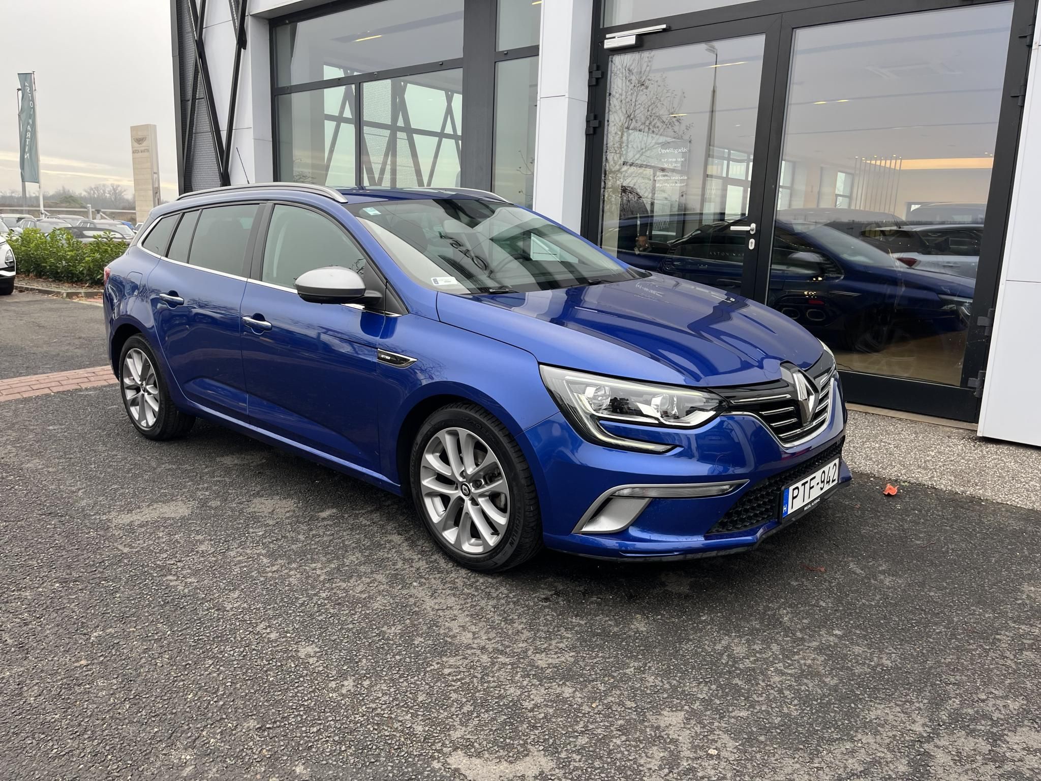 RENAULT MEGANE 1.2 TCe GT Line Magyarországi! Leinformálható! Navigáció! - 1. kép