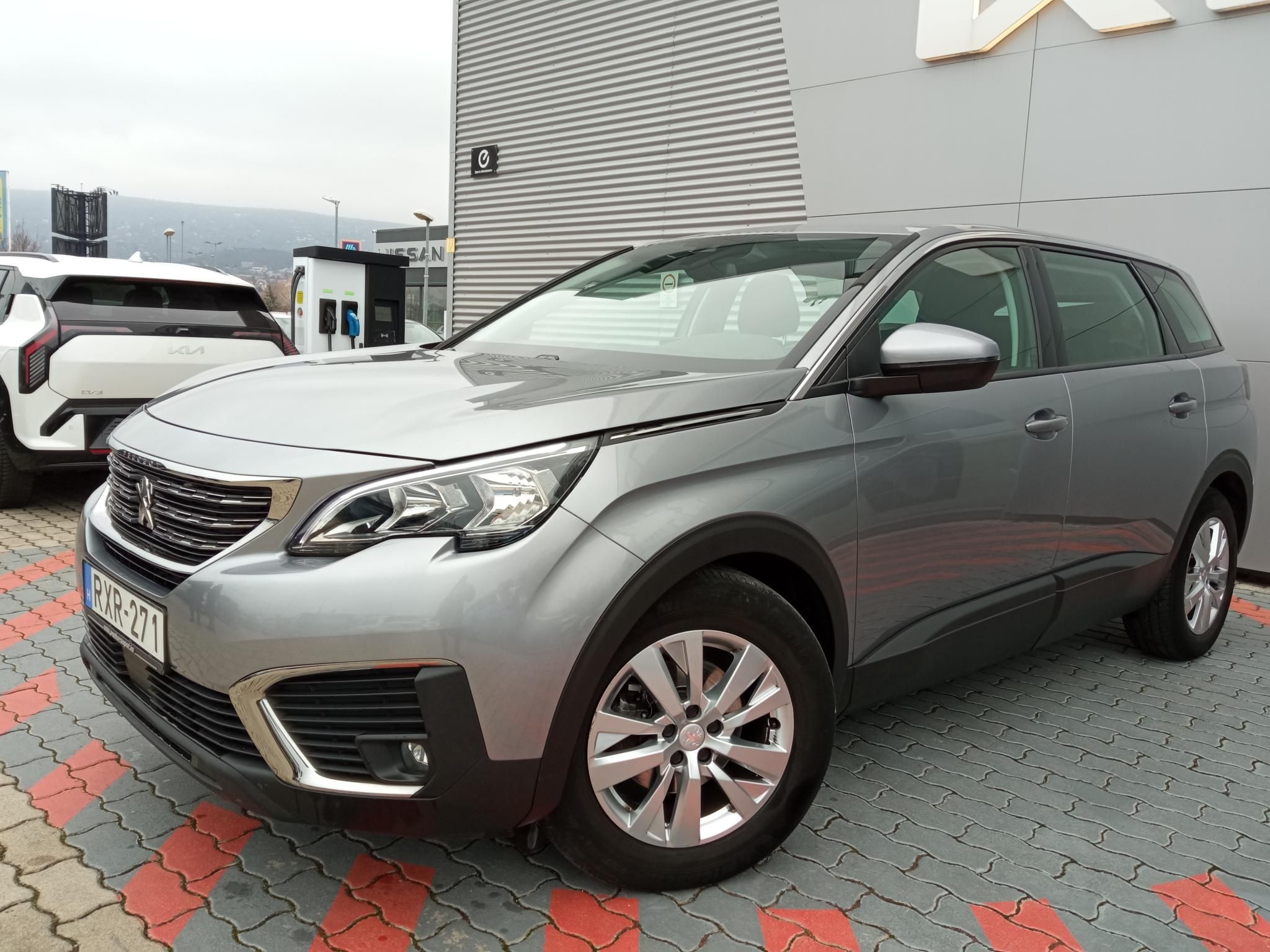PEUGEOT 5008 1.2 PureTech Active S&S (7 személyes ) Magyarországi! 7 személyes! Vezetett szervizkönyv! - 3. kép