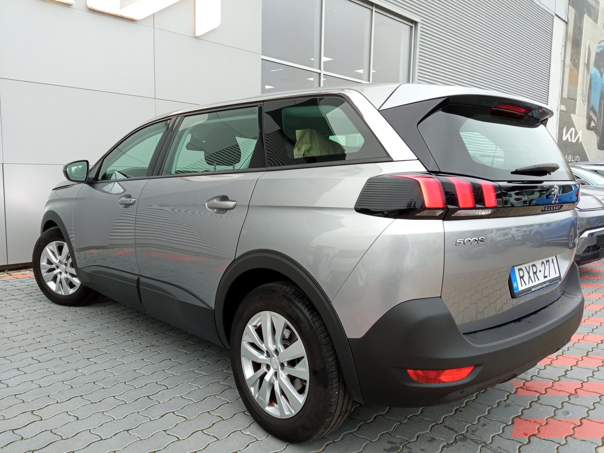 PEUGEOT 5008 1.2 PureTech Active S&S (7 személyes ) Magyarországi! 7 személyes! Vezetett szervizkönyv! - 4. kép