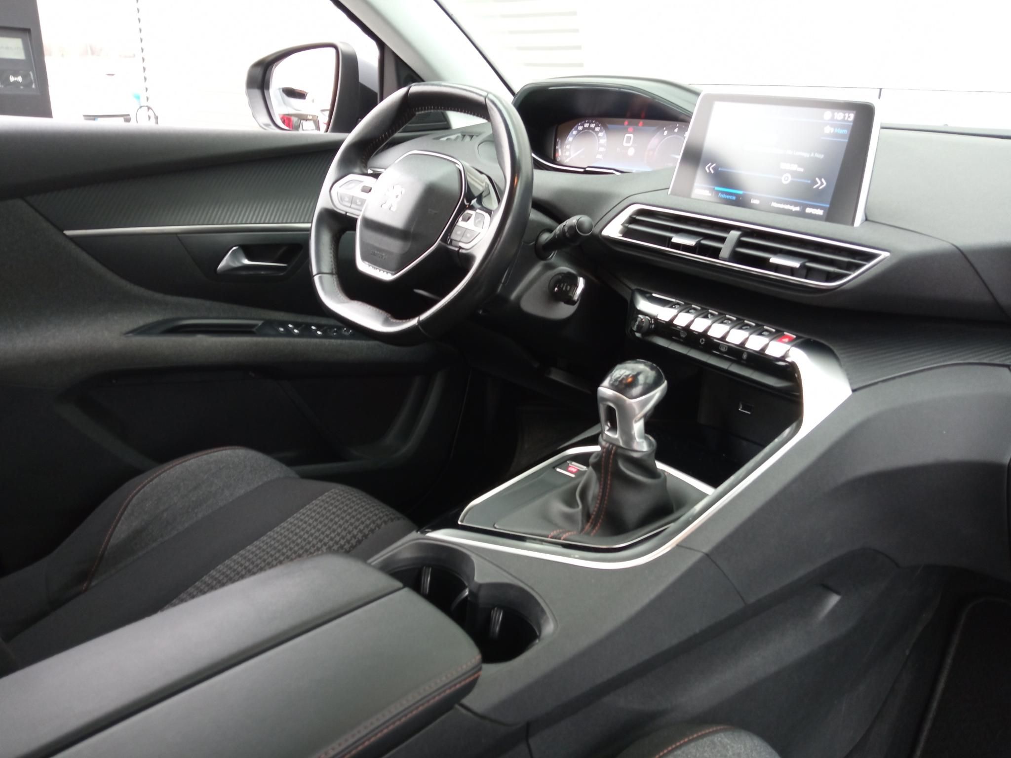 PEUGEOT 5008 1.2 PureTech Active S&S (7 személyes ) Magyarországi! 7 személyes! Vezetett szervizkönyv! - 10. kép