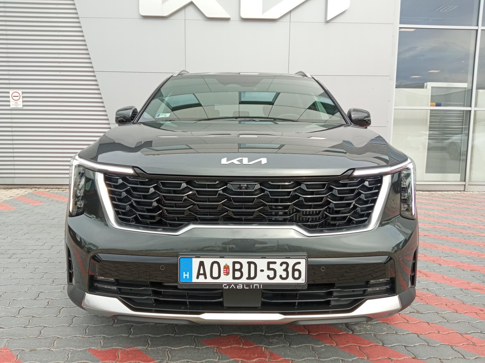 KIA SORENTO 1.6 T-GDI Hybrid Kryptonite 4WD (Automata) [7személy] Relax csomag! Nappa bőr! Napfénytető! 7 személyes! Tesztautó! - 2. kép
