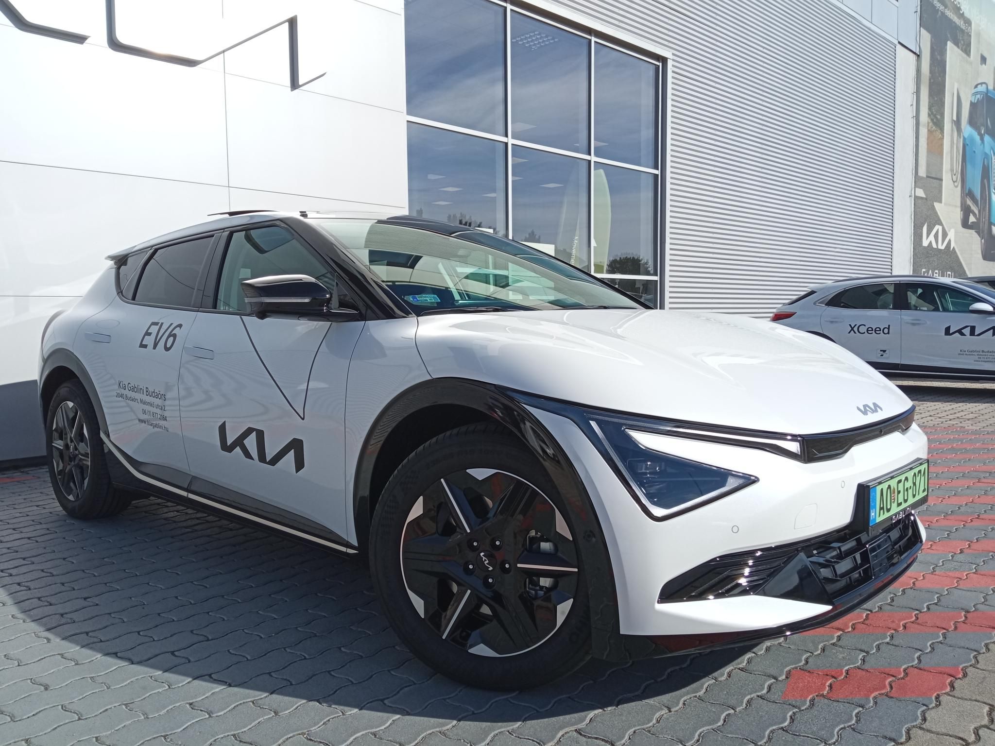 KIA EV6 84kWh Earth Relax+Vision+Power+Premium csomag! Napfénytető! Teszt/demo autó! - 1. kép