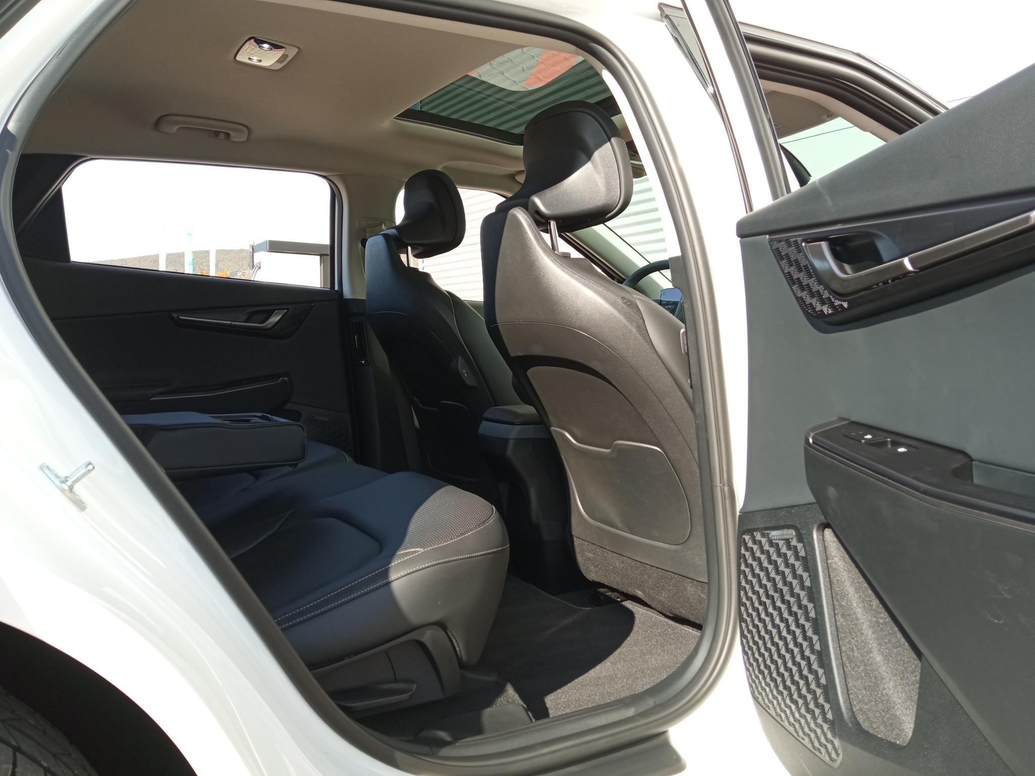 KIA EV6 84kWh Earth Relax+Vision+Power+Premium csomag! Napfénytető! Teszt/demo autó! - 11. kép