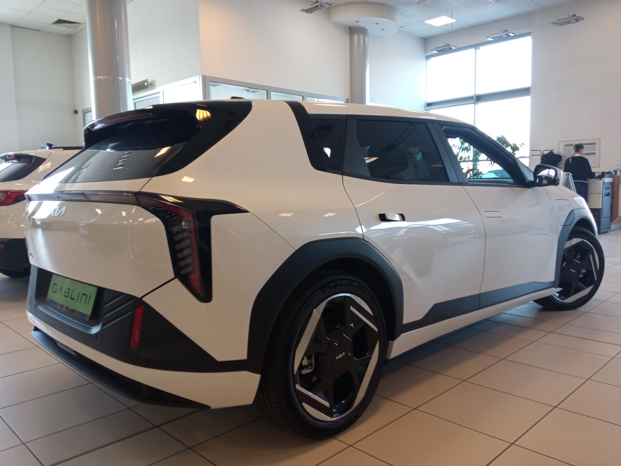 KIA EV4 81,4kWh Earth Plus DWP csomag! Készletről! - 4. kép