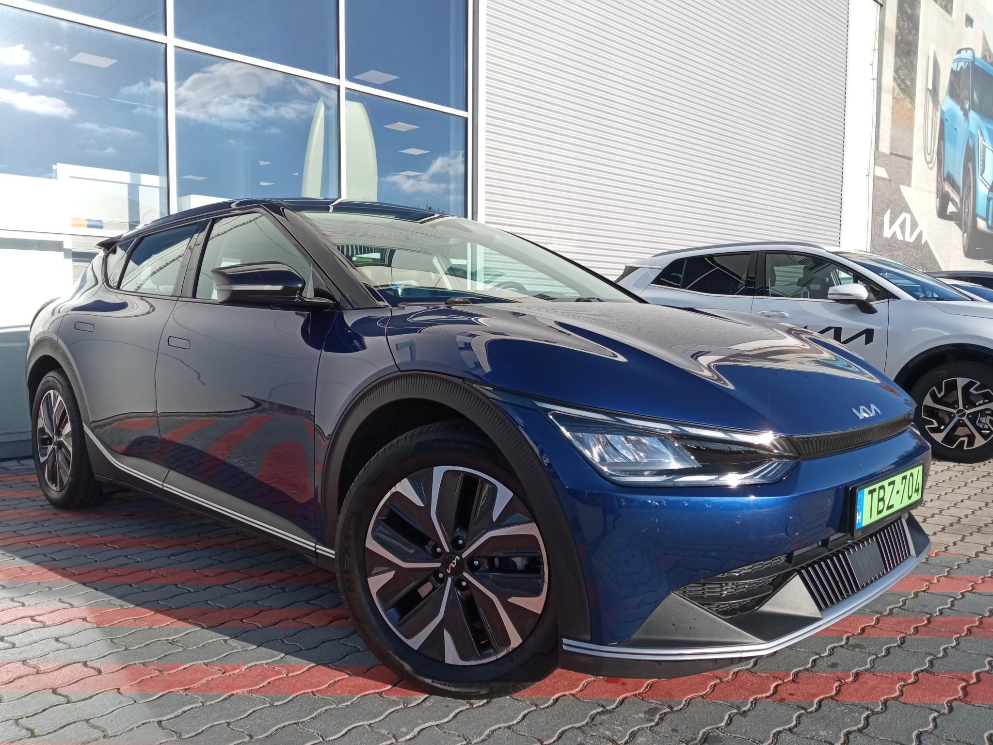 KIA EV6 58kWh Air Garanciális! Power csomag! Hőszivattyú! Magyarországi! - 1. kép