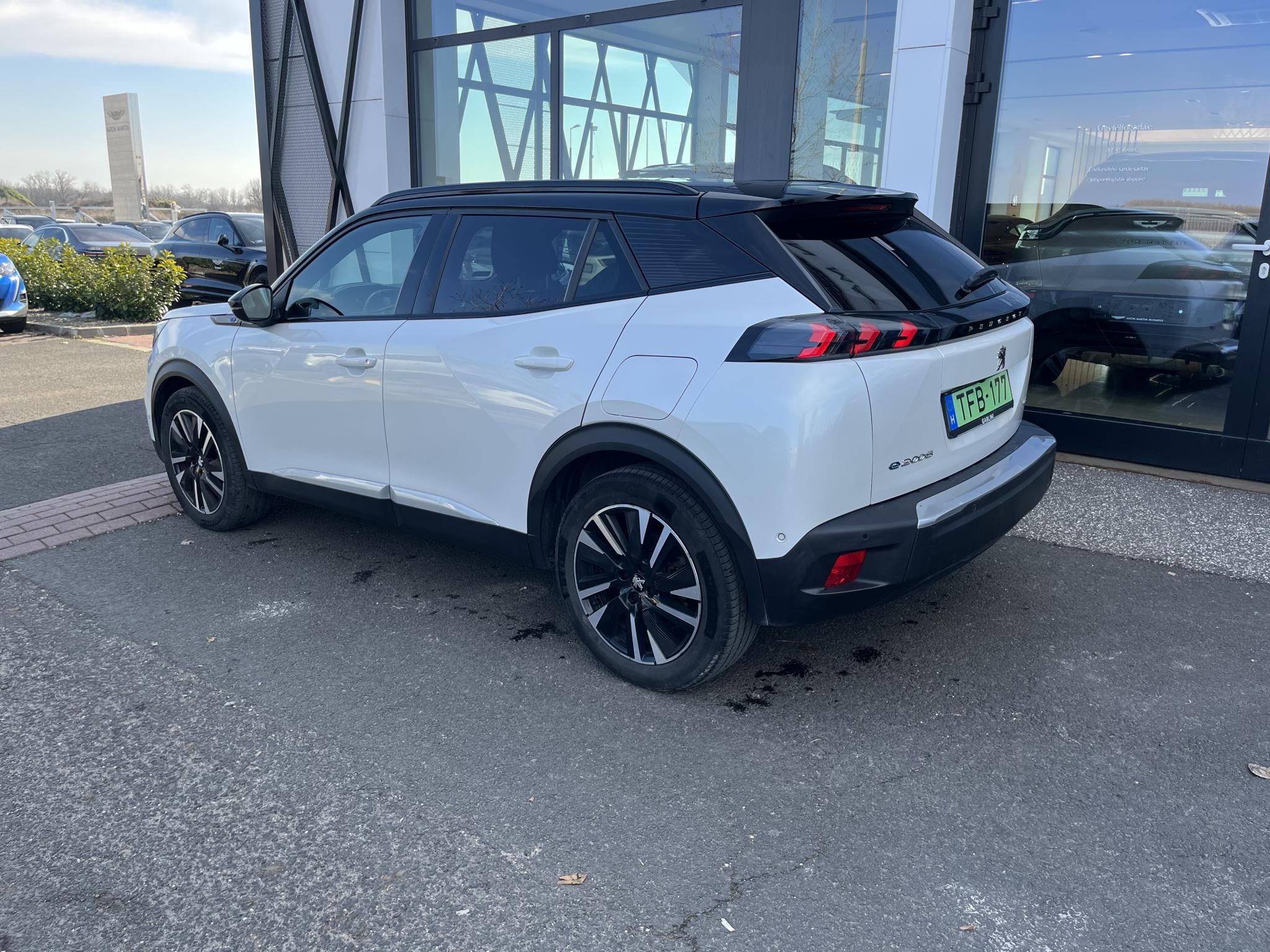 PEUGEOT 2008 e2008 50kWh GT Pack - 7. kép