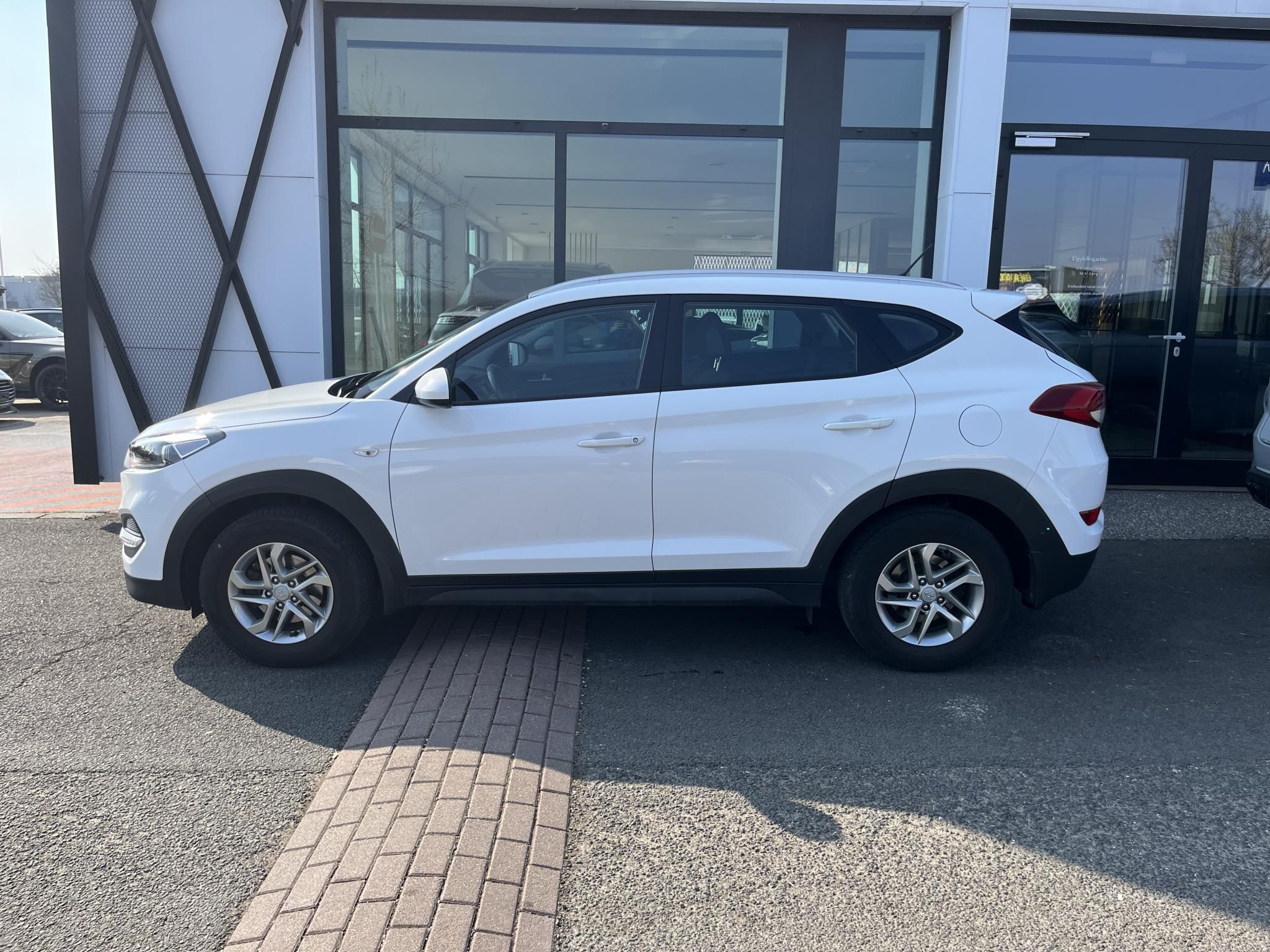 HYUNDAI TUCSON 1.6 GDi Life Magyarországi! Leinformálható! - 7. kép