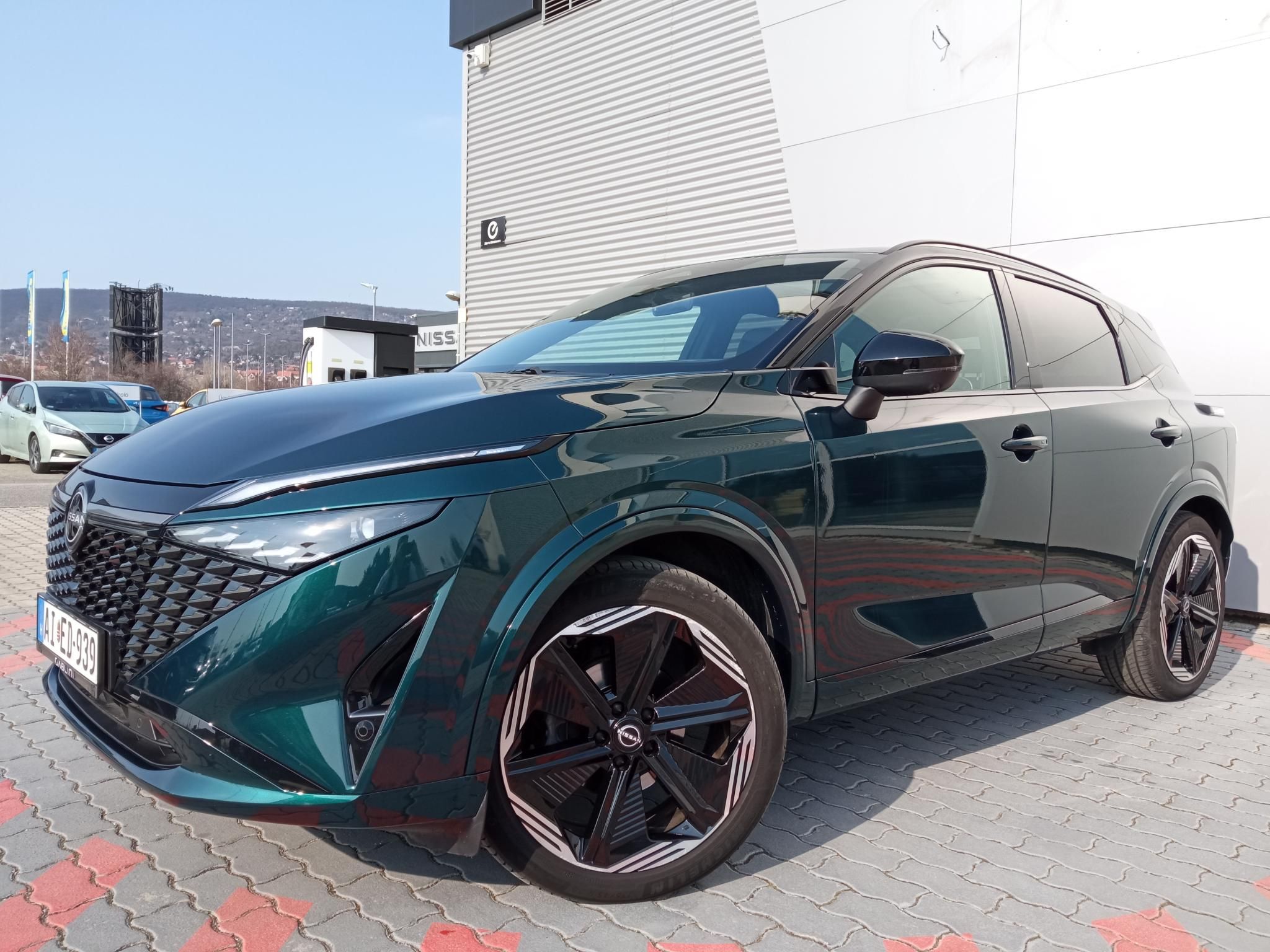 NISSAN QASHQAI 1.3 DIG-T Mild N-Design X-Tronic Magyarországi! Head-up display! Keyless-go! 360 fokos kamera! Panoráma tető! - 3. kép